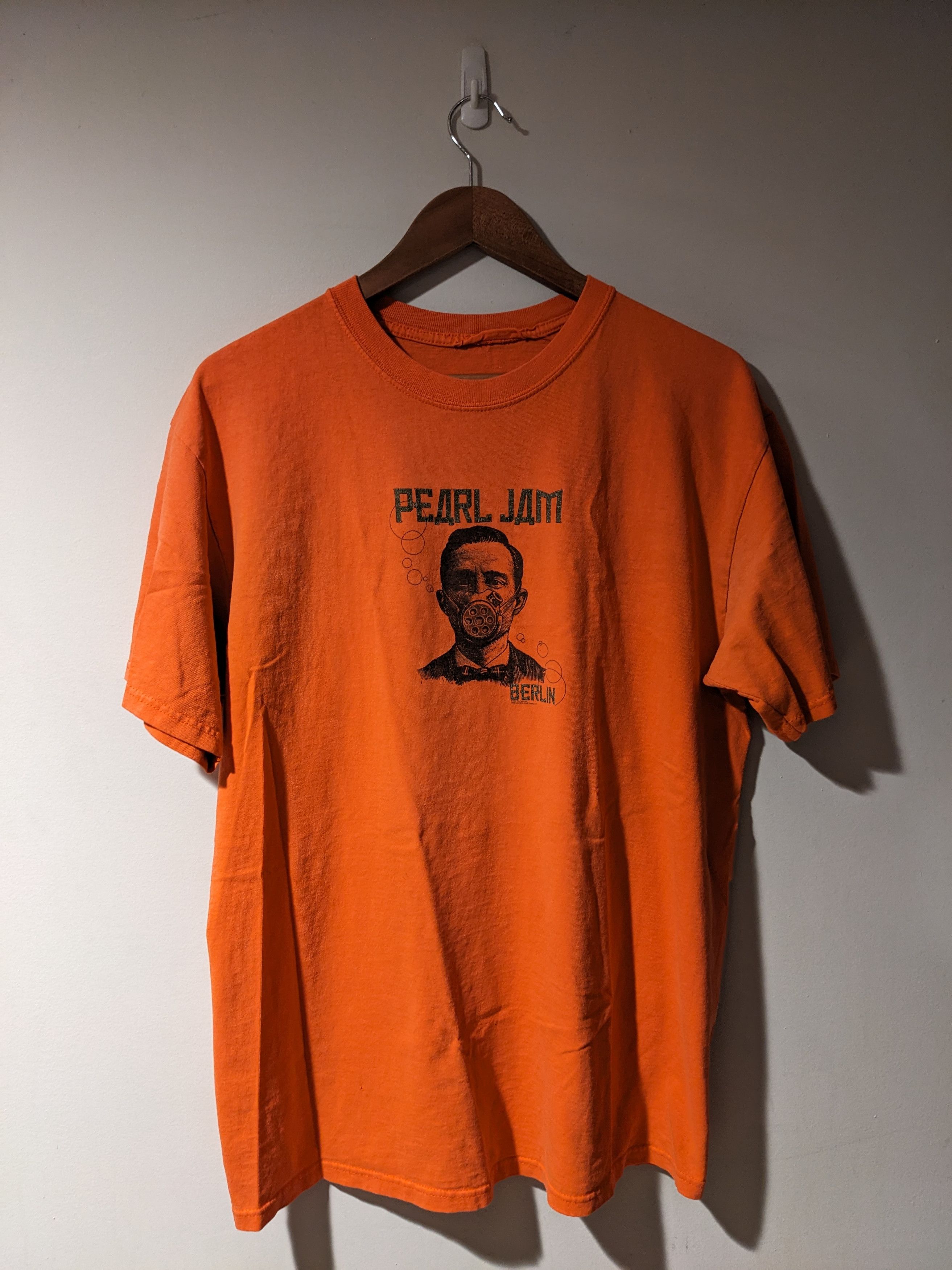 Vintage 2000's Pearl Jam Berlin Band Tour Large T-Shirt