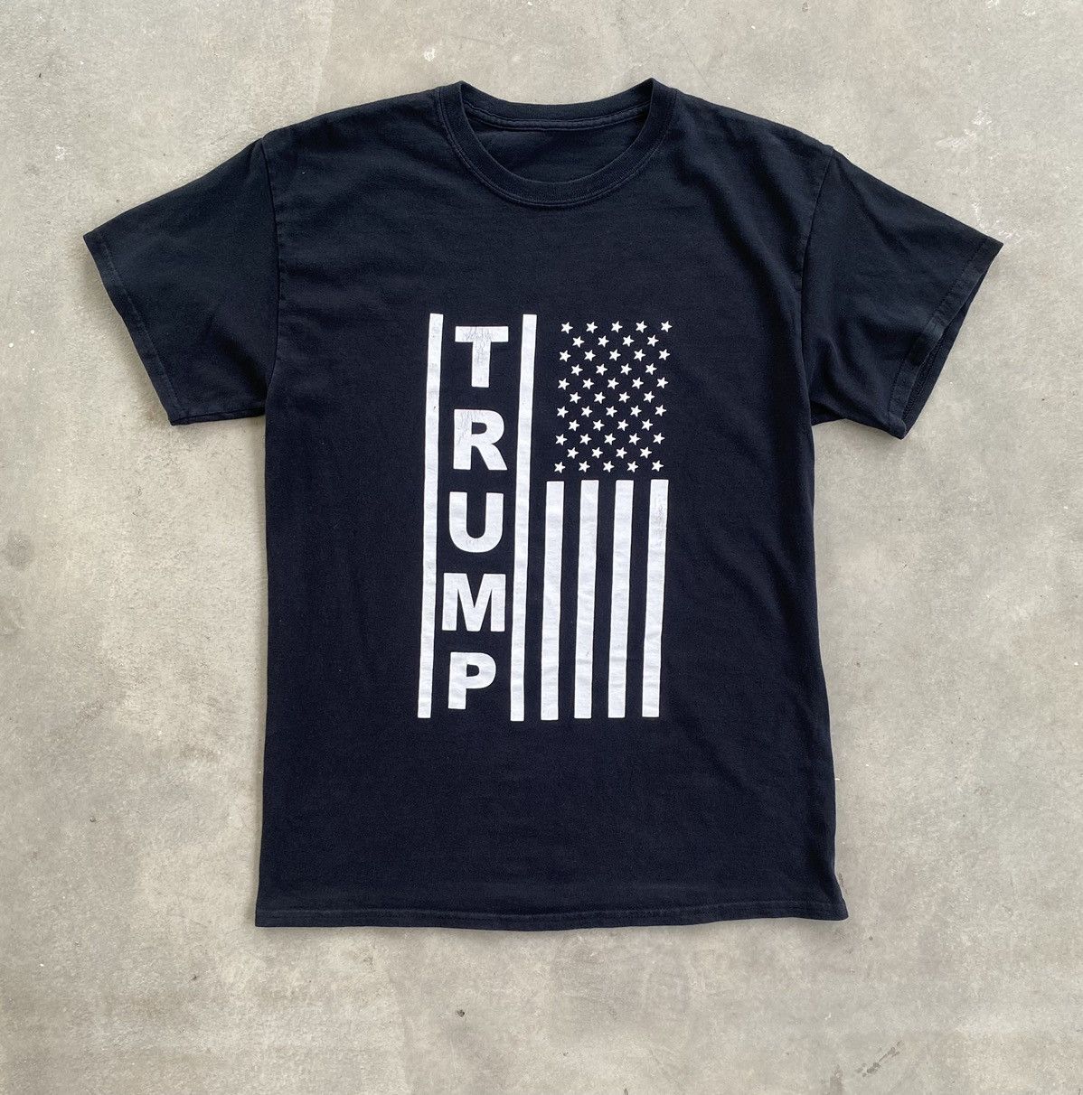 Donald Trump × Vintage VINTAGE Y2K DONALD TRUMP SUPPORTER TEE Size US M / EU 48-50 / 2 - 1 Thumbnail