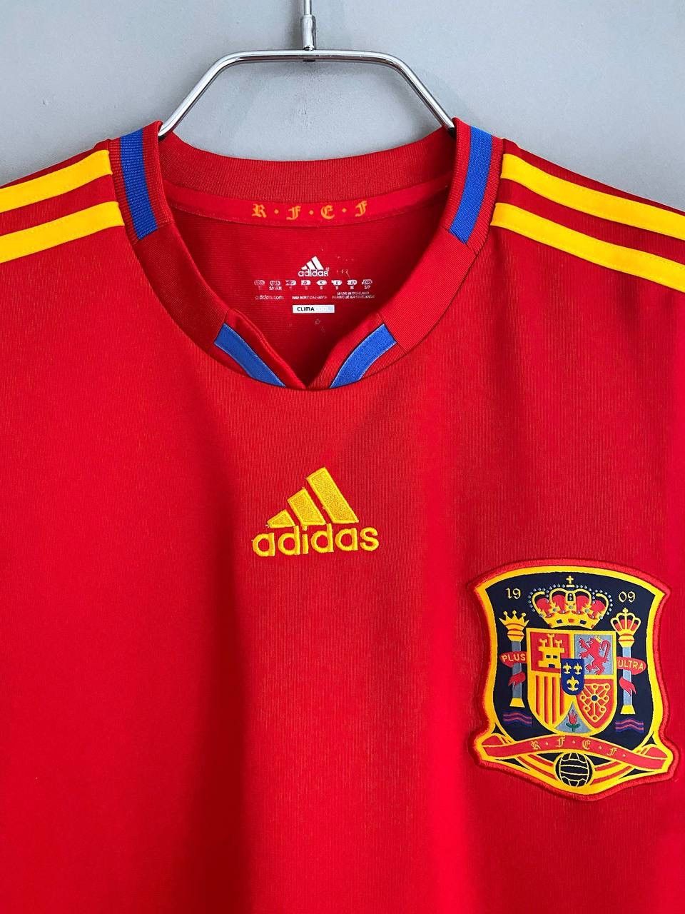 Adidas Adidas Spain National Team 2010/11 Home Soccer Jersey, S Size US S / EU 44-46 / 1 - 6 Thumbnail