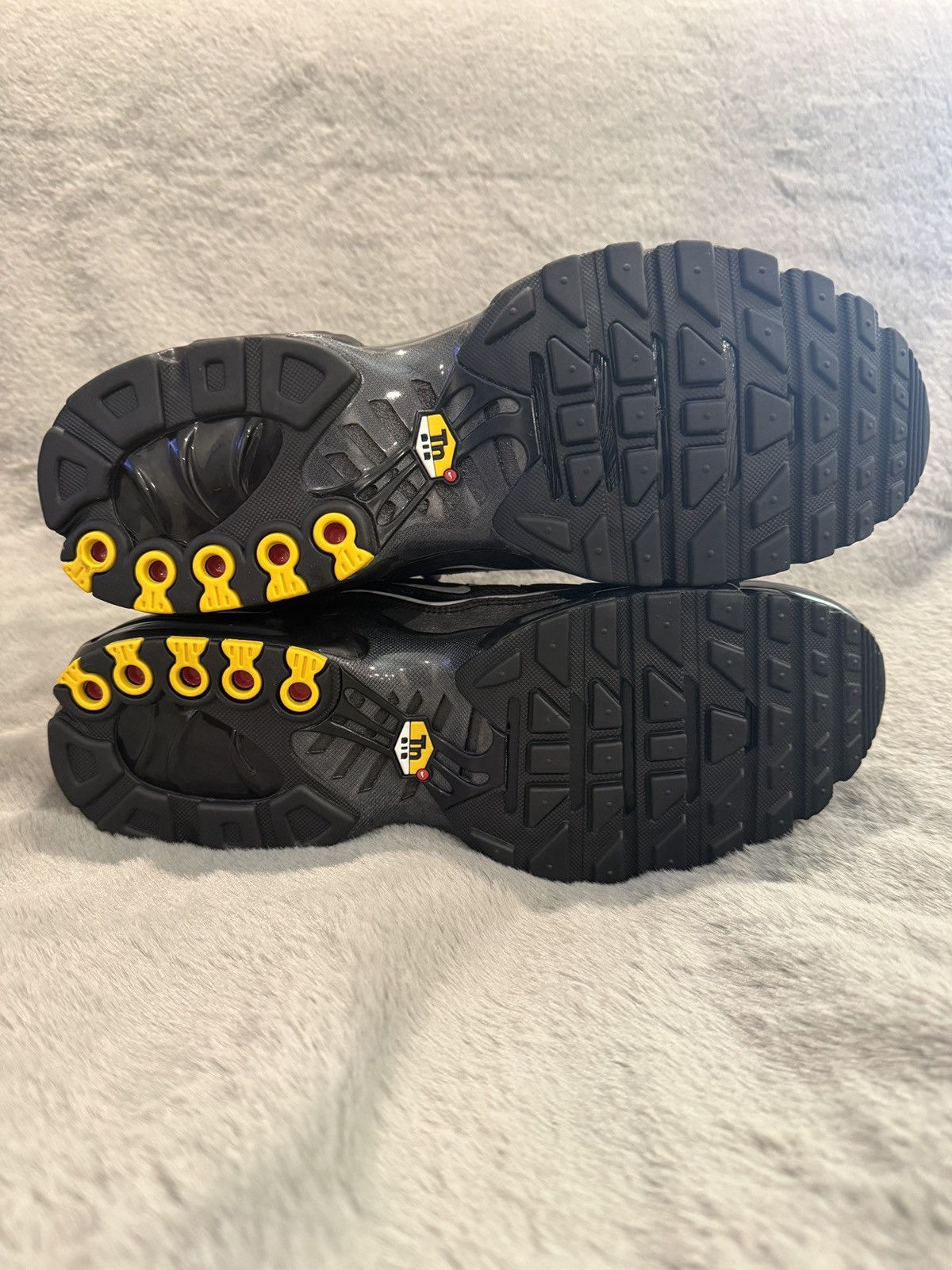 Nike Nike Air Max Plus OG Black Reflective PROMO SAMPLE DS OG ALL Size US 11 / EU 44 - 7 Thumbnail