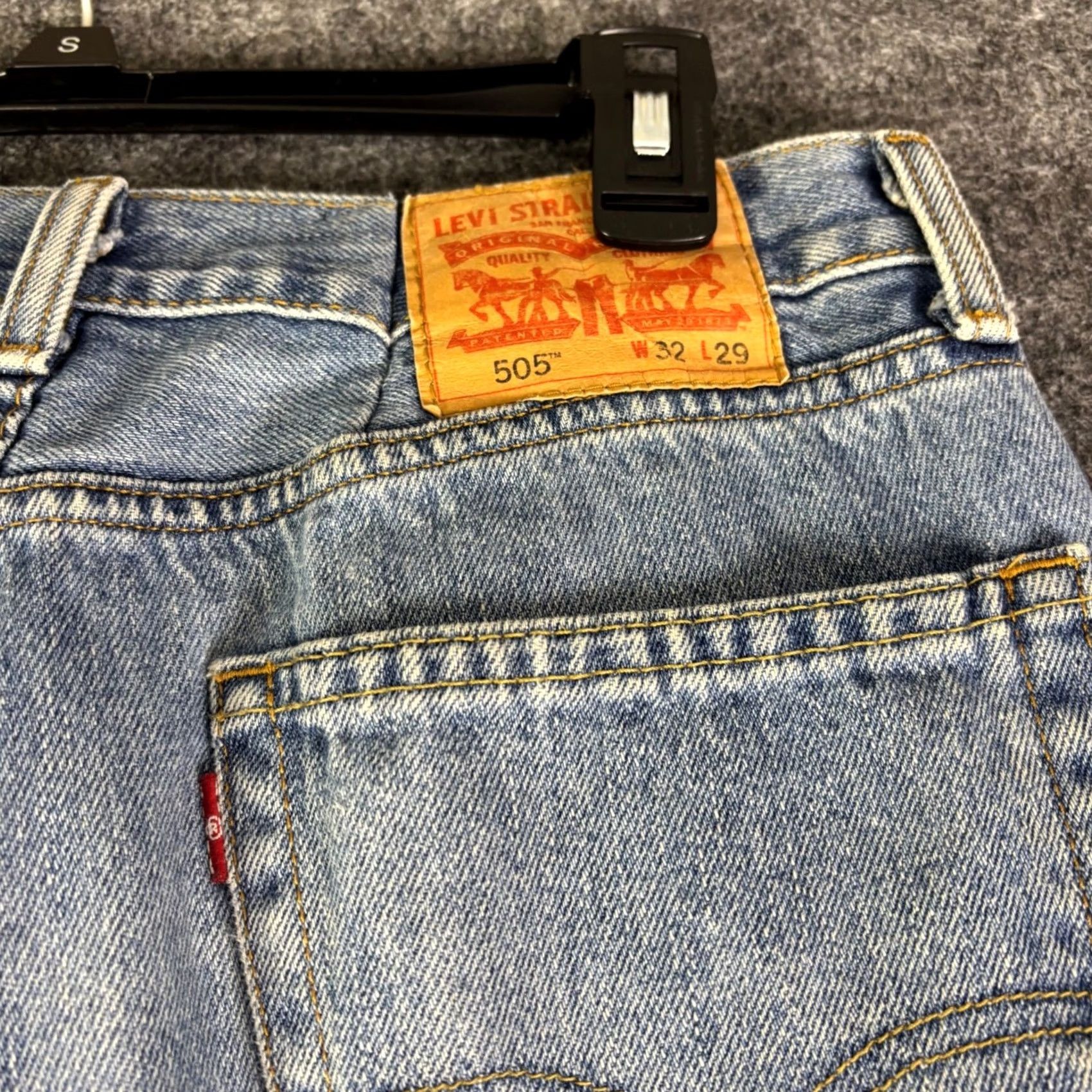 Levi's Levis 505 Regular Fit Straight Leg Light Wash Blue Denim Jeans Mens 30x29 Size US 30 / EU 46 - 6 Thumbnail