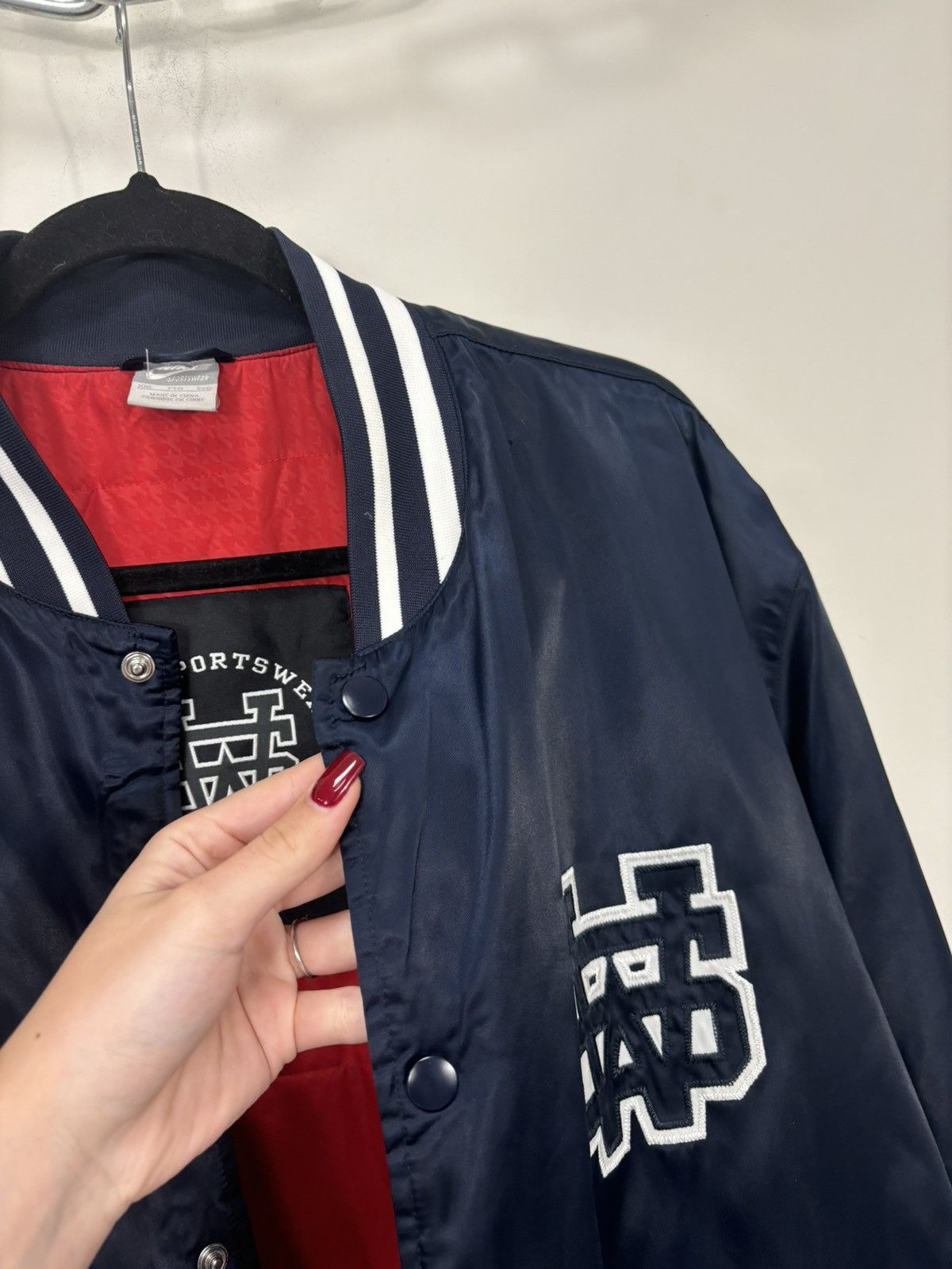 Nike Vintage Nike NSW Rare Hype Satin Varsity Bomber Jacket Size US XXL / EU 58 / 5 - 11 Thumbnail