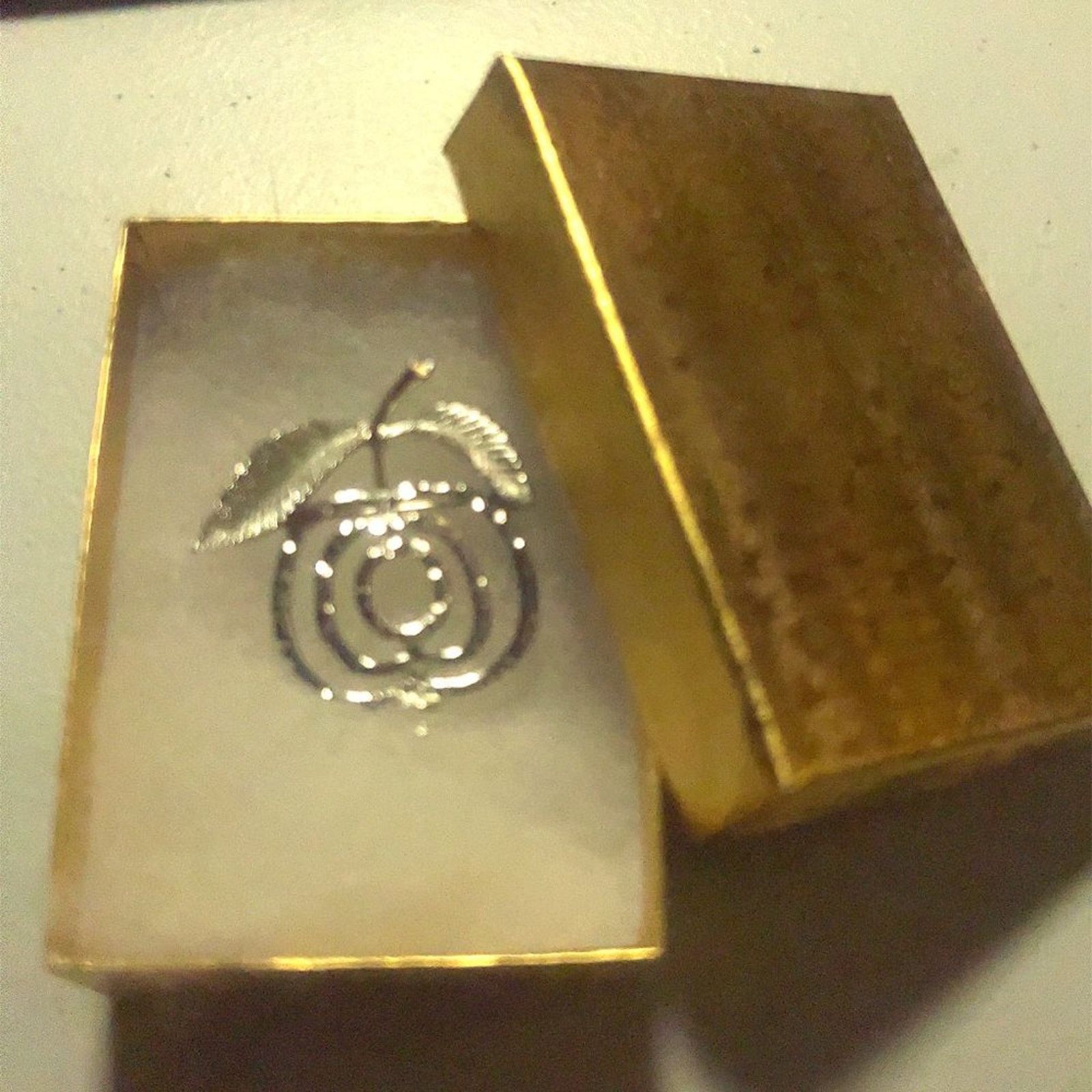& Other Stories Vintage Signed Sarah Coventry Silver Tone Apple Brooch Pin Size ONE SIZE - 4 Thumbnail