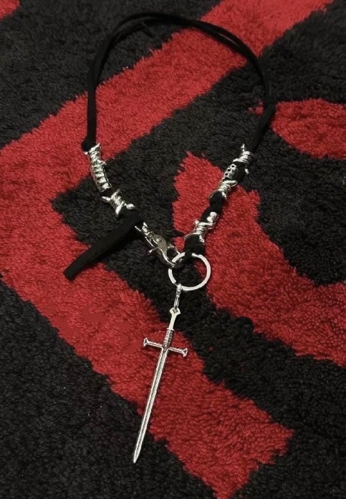 Japanese Brand × Jewelry Retro punk gothic huge sword leather cord necklace y2k Size ONE SIZE - 4 Thumbnail