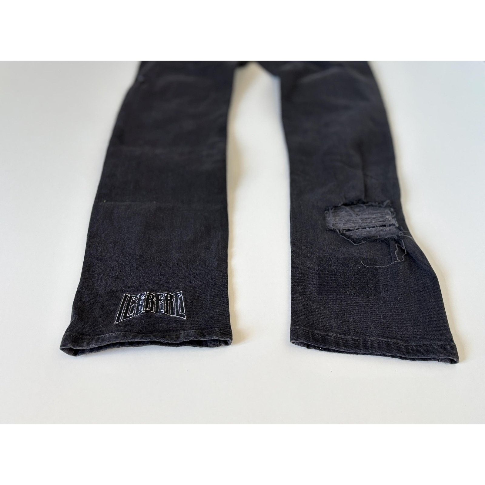Iceberg Vintage Iceberg Snoopy Jeans W30 Black Denim Italian Designe Size US 30 / EU 46 - 9 Thumbnail