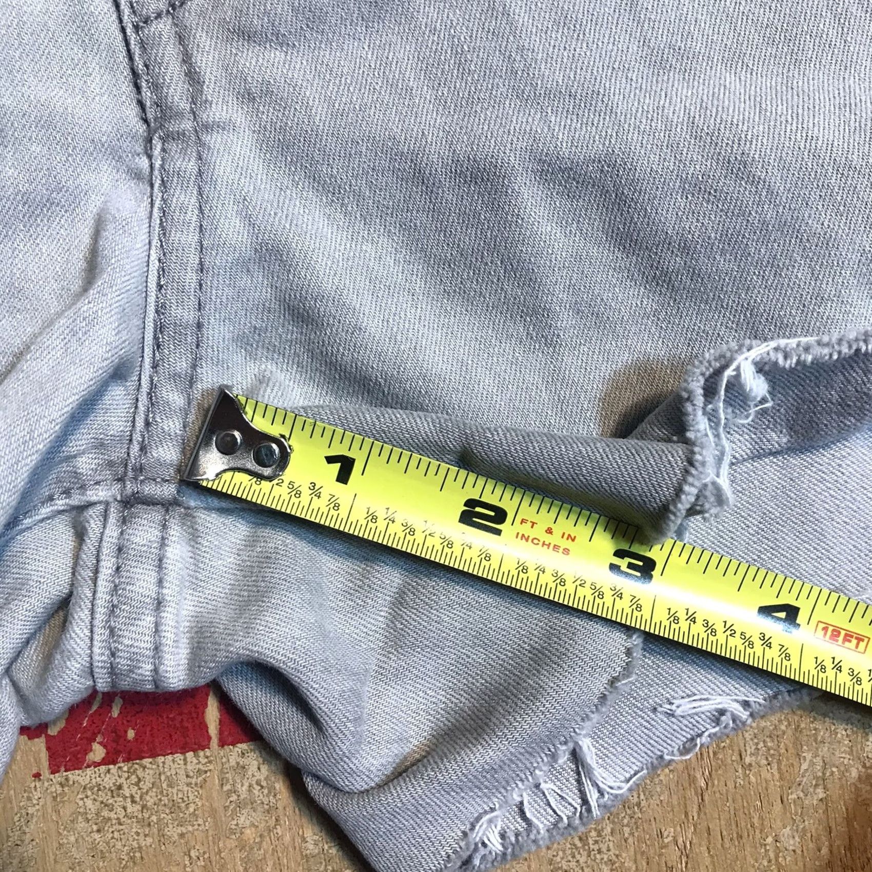 Levi's Levi's Demi Curve Cut Off Shorts Faded Gray Denim Womens Tag 29 Raw Hem 5-Pocket 3in Inseam Regular Rise 9in Vintage No Size 29" - 6 Thumbnail