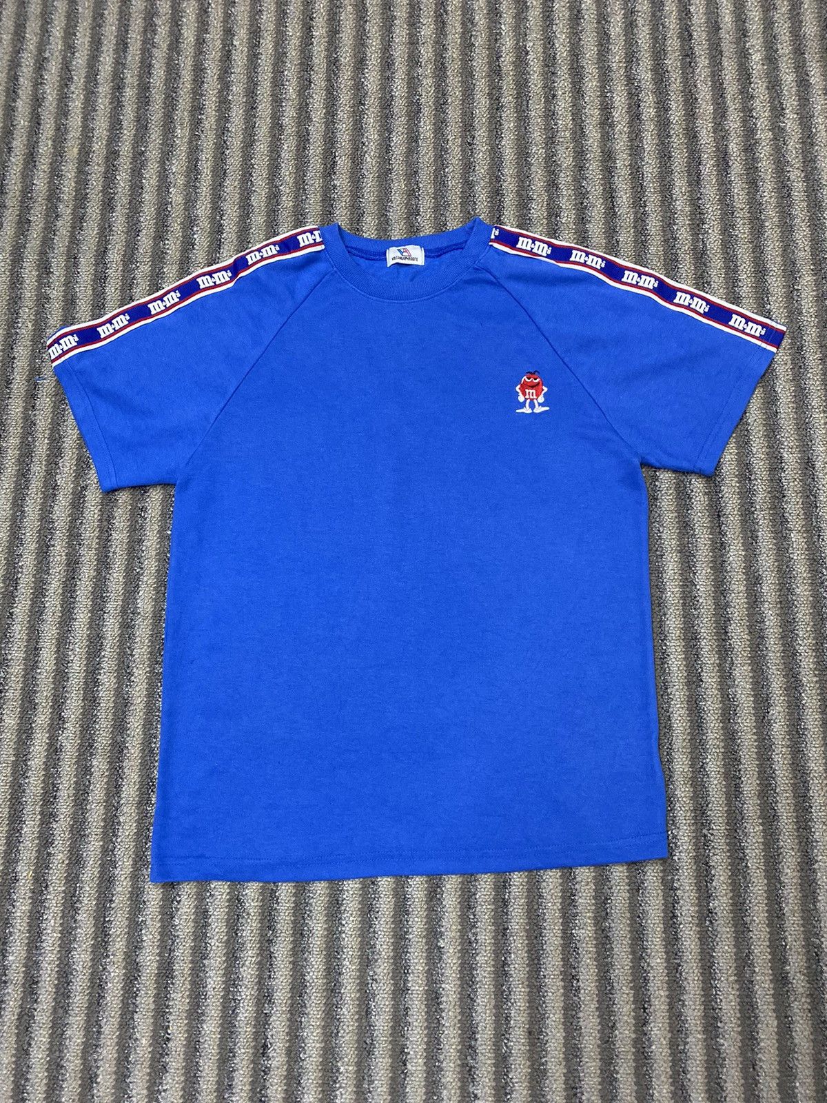 Japanese Brand Streetwear M&M stripe Tshirt Size US M / EU 48-50 / 2 - 3 Thumbnail