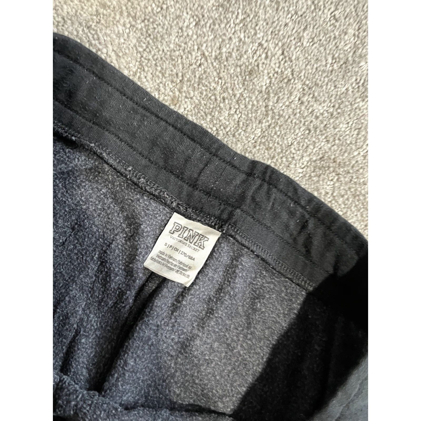 Victoria's Secret Victoria's Secret PINK Sweatpants Women Size Small Gray Graphic Color GrPhic Jogger Size 28" / US 6 / IT 42 - 5 Thumbnail