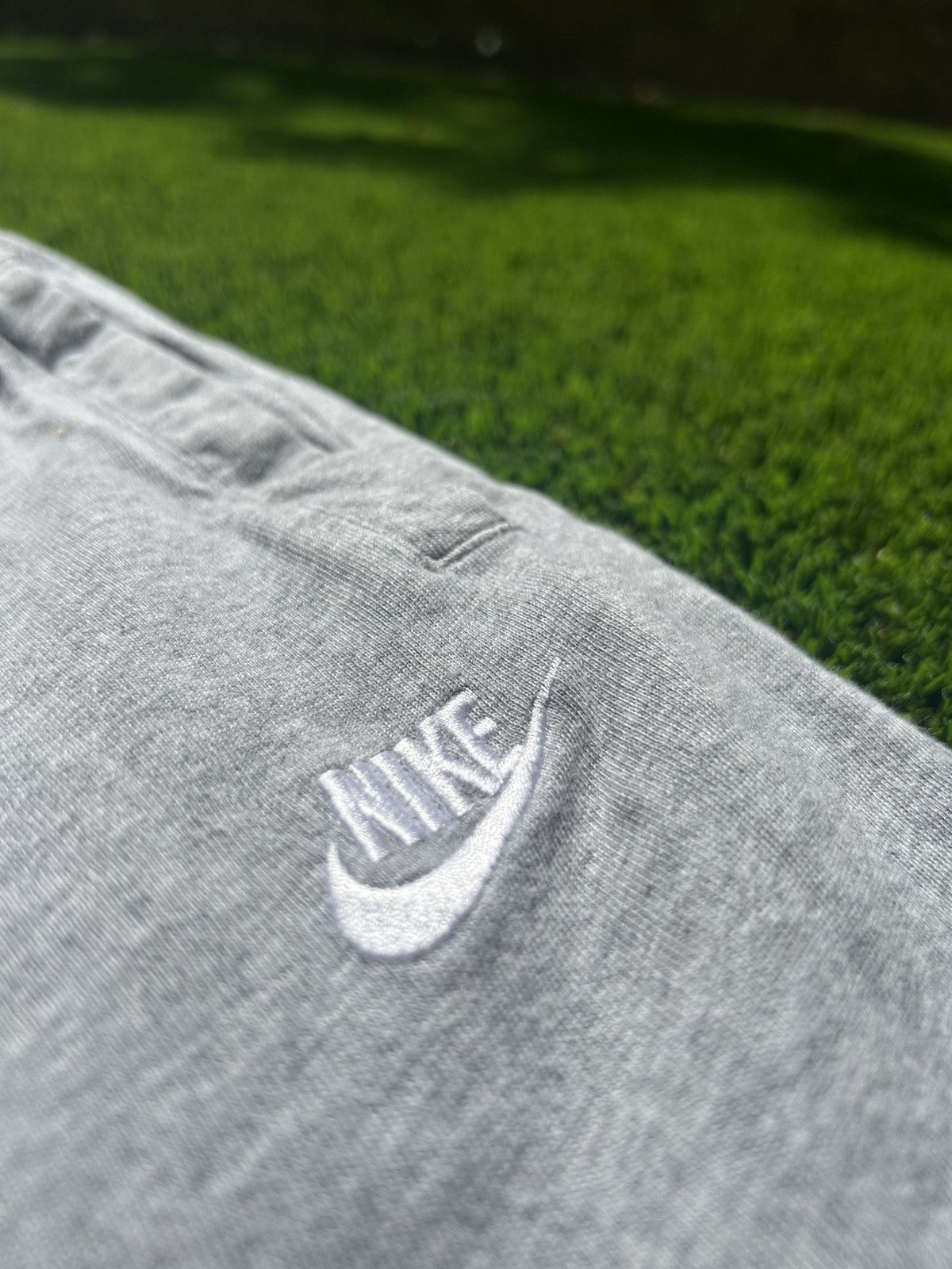 Nike Medium grey nike sweatpants Size US 32 / EU 48 - 3 Thumbnail