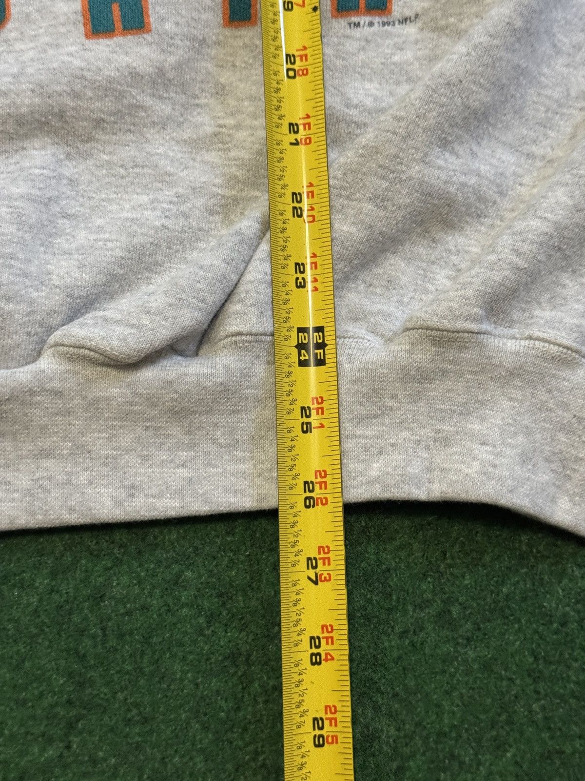 Tultex Vtg 90s Miami Dolphins RARE Looney Tunes Cartoon Sweatshirt Size US XL / EU 56 / 4 - 7 Thumbnail