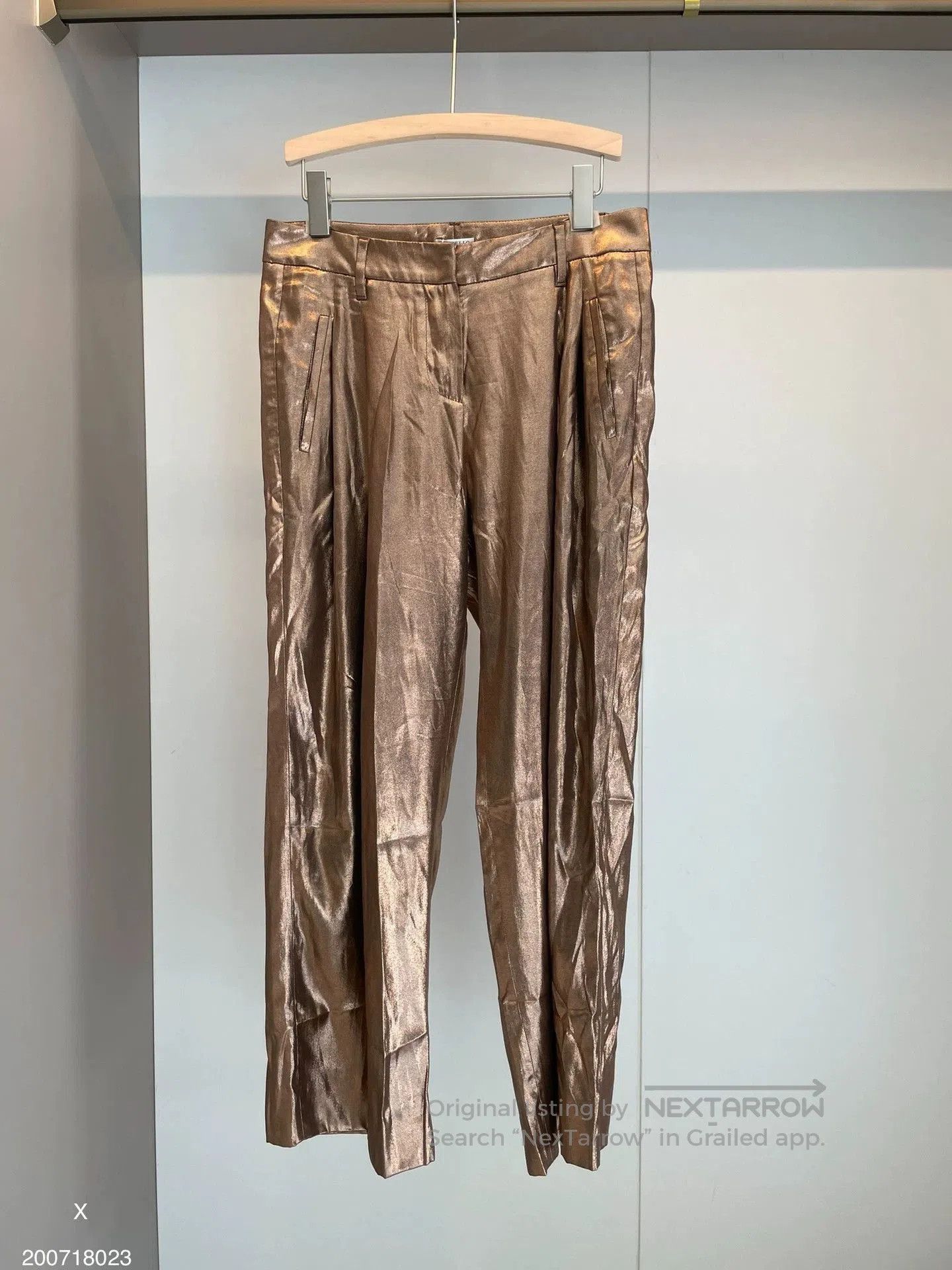 Brunello Cucinelli brunello cucinelli silk casual trousers in gold. Size US 36 / EU 52 - 1 Thumbnail