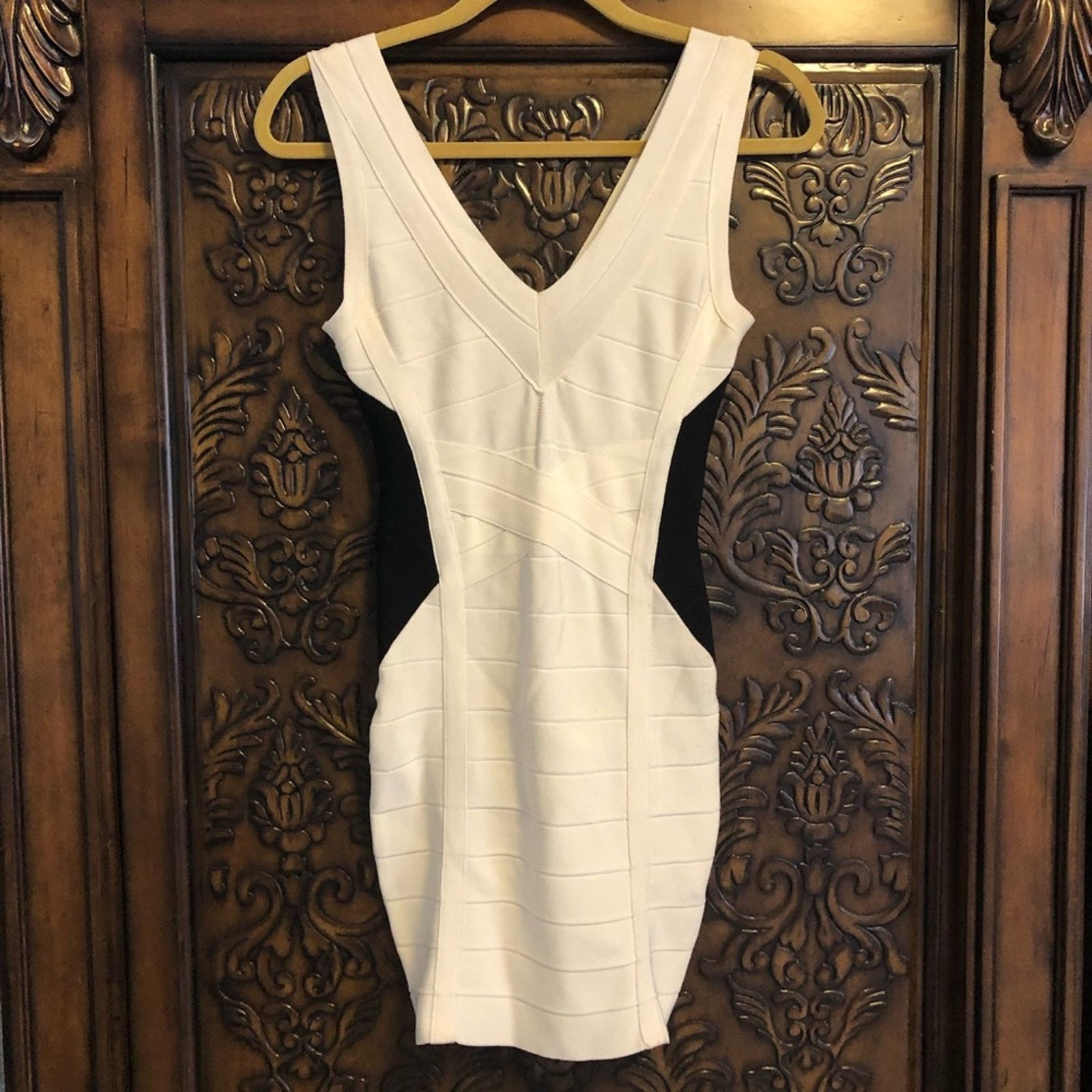Designer Bebe white and black bandaid dress XS Size XS / US 0-2 / IT 36-38 - 2 Thumbnail