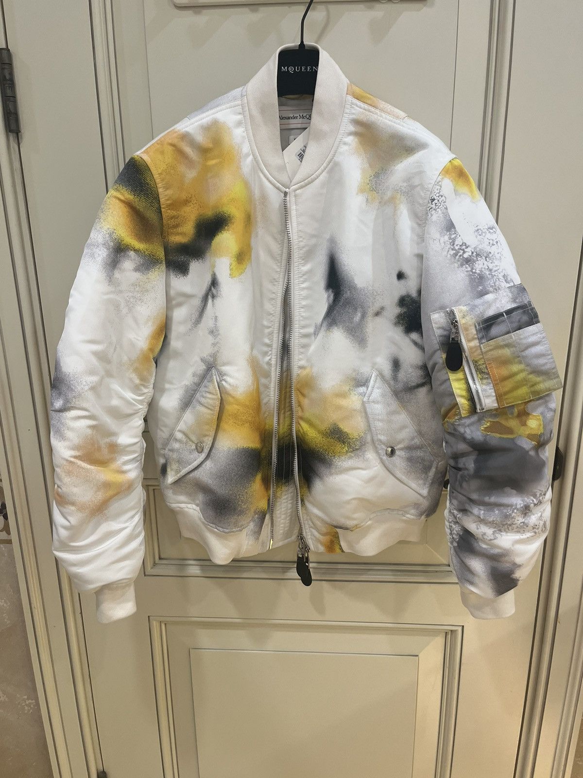 Alexander McQueen Obscured flower padded bomber jacket size 48 Size US M / EU 48-50 / 2 - 5 Thumbnail