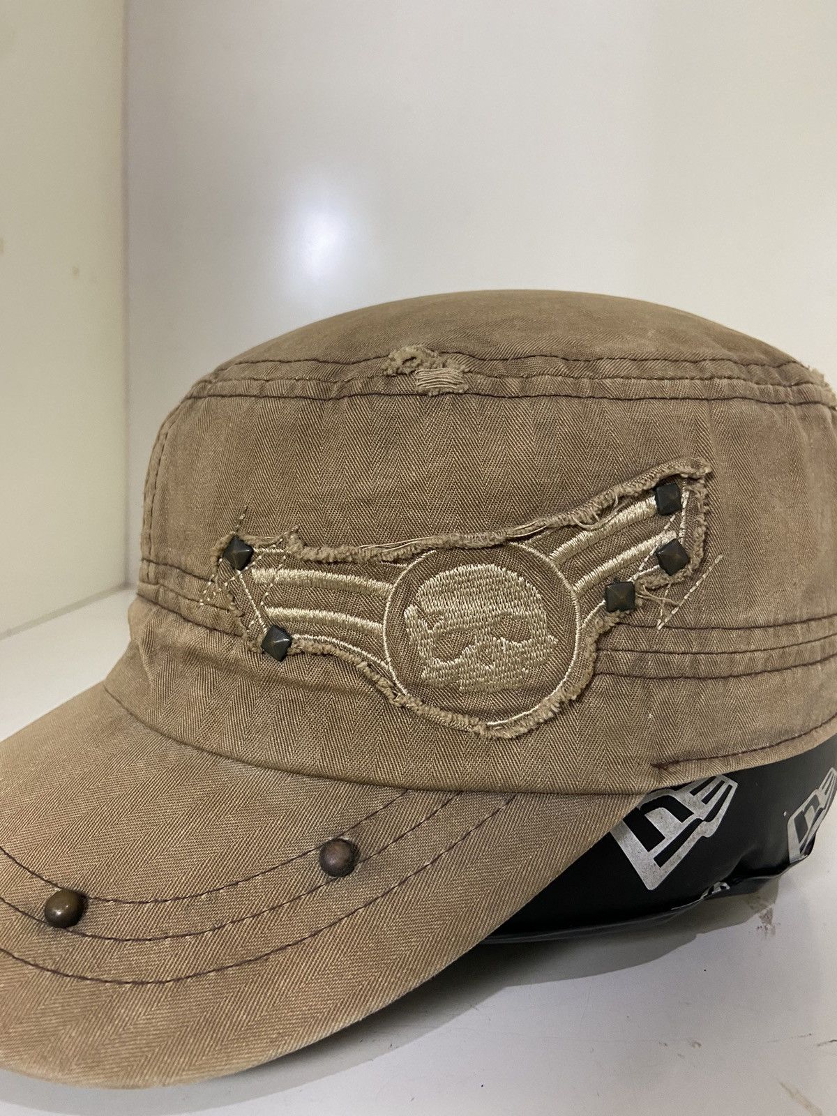 If Six Was Nine 2000s punk skull studded ifsixwasnine patrol hat Size ONE SIZE - 3 Thumbnail
