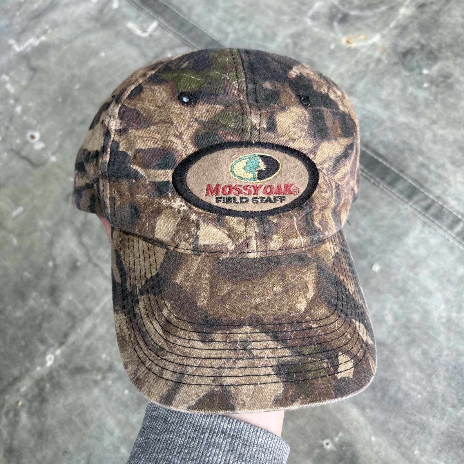 Mossy Oaks Vintage Y2K Mossy Oak Field Staff Camo Hunting SnapBack Hat Size ONE SIZE - 1 Thumbnail