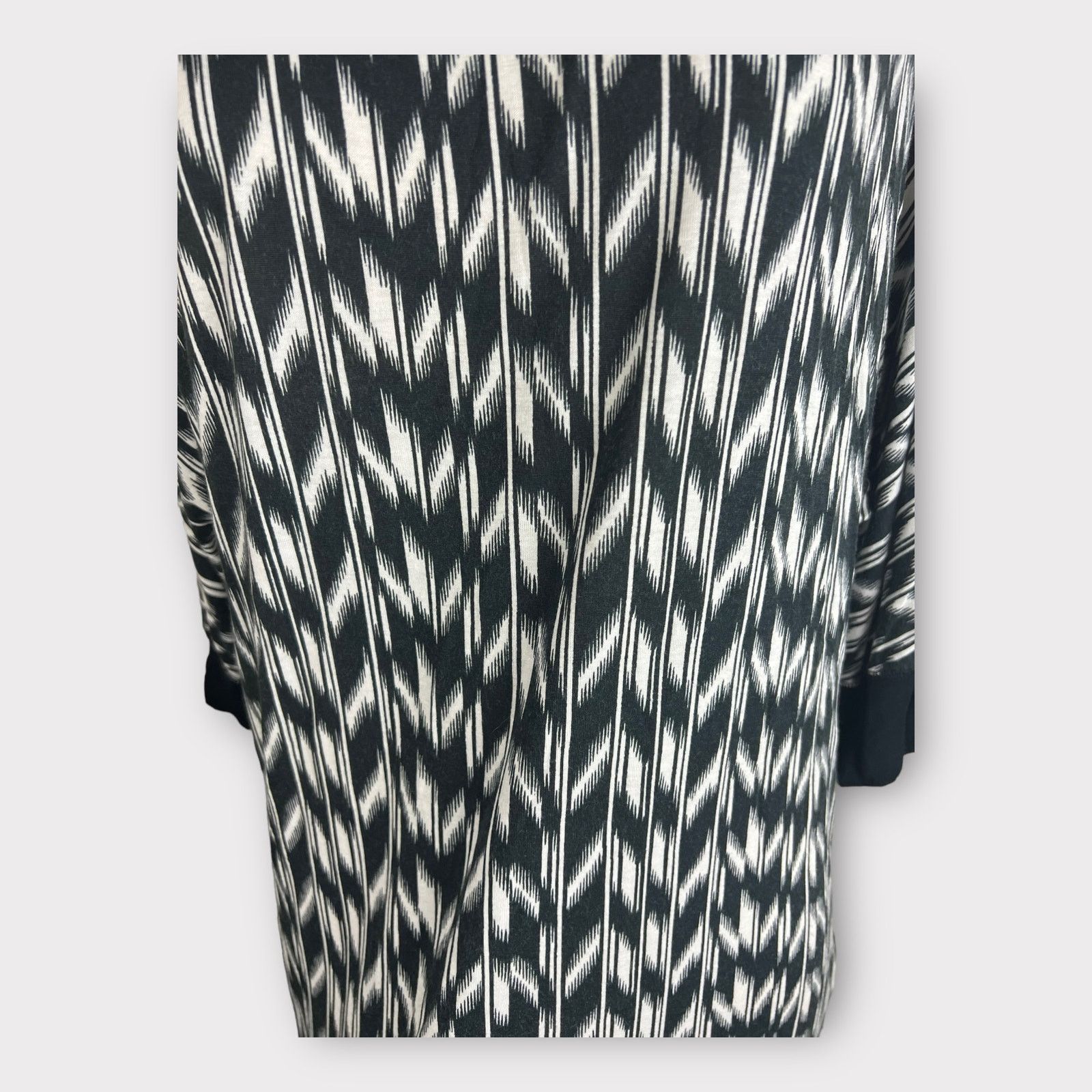 Forever 21 Forever 21 | Abstract Tribal Black and White Tunic Top/Dress Size M / US 6-8 / IT 42-44 - 5 Thumbnail