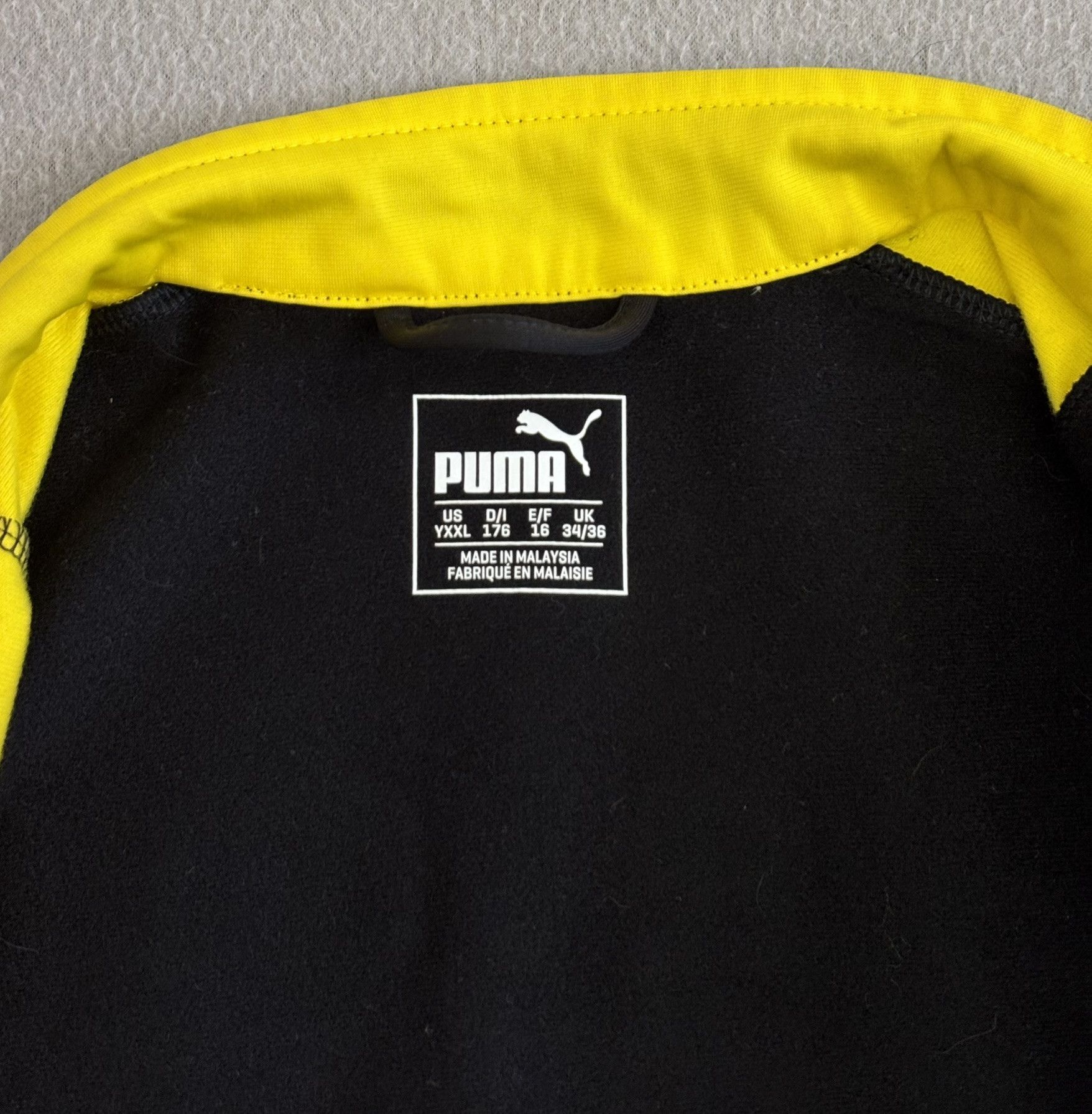 Puma Borussia Dortmund 2015/2016 Puma Football Sweatshirt Small Size US S / EU 44-46 / 1 - 17 Thumbnail