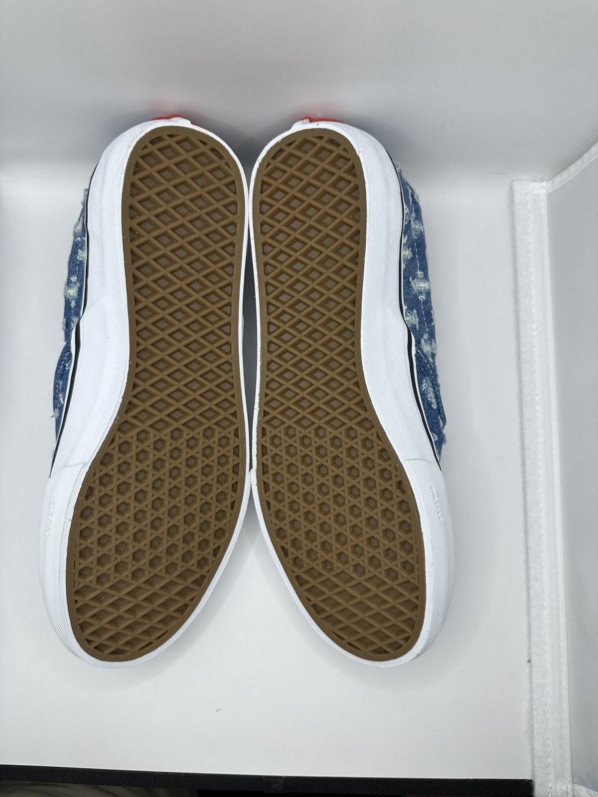 Supreme Vans Supreme Hole Punch Denim Blue Size US 10.5 / EU 43-44 - 3 Thumbnail