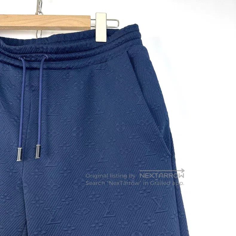 Louis Vuitton Louis Vuitton size s Classic dark embossed full logo navy b Size US 28 / EU 44 - 5 Thumbnail