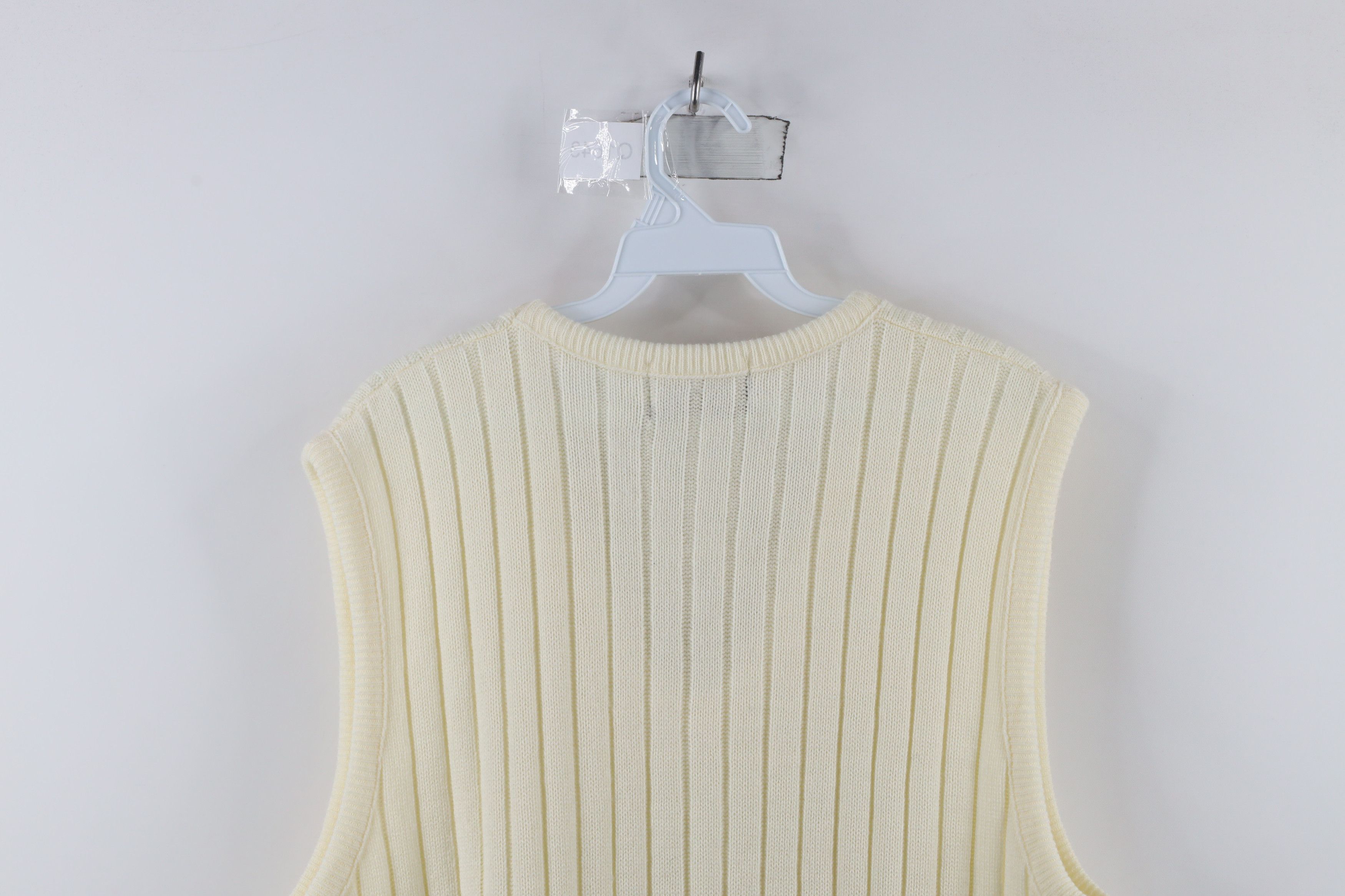 Vintage Vintage 70s Streetwear Knit V-Neck Sweater Vest Cream USA Size US L / EU 52-54 / 3 - 7 Thumbnail