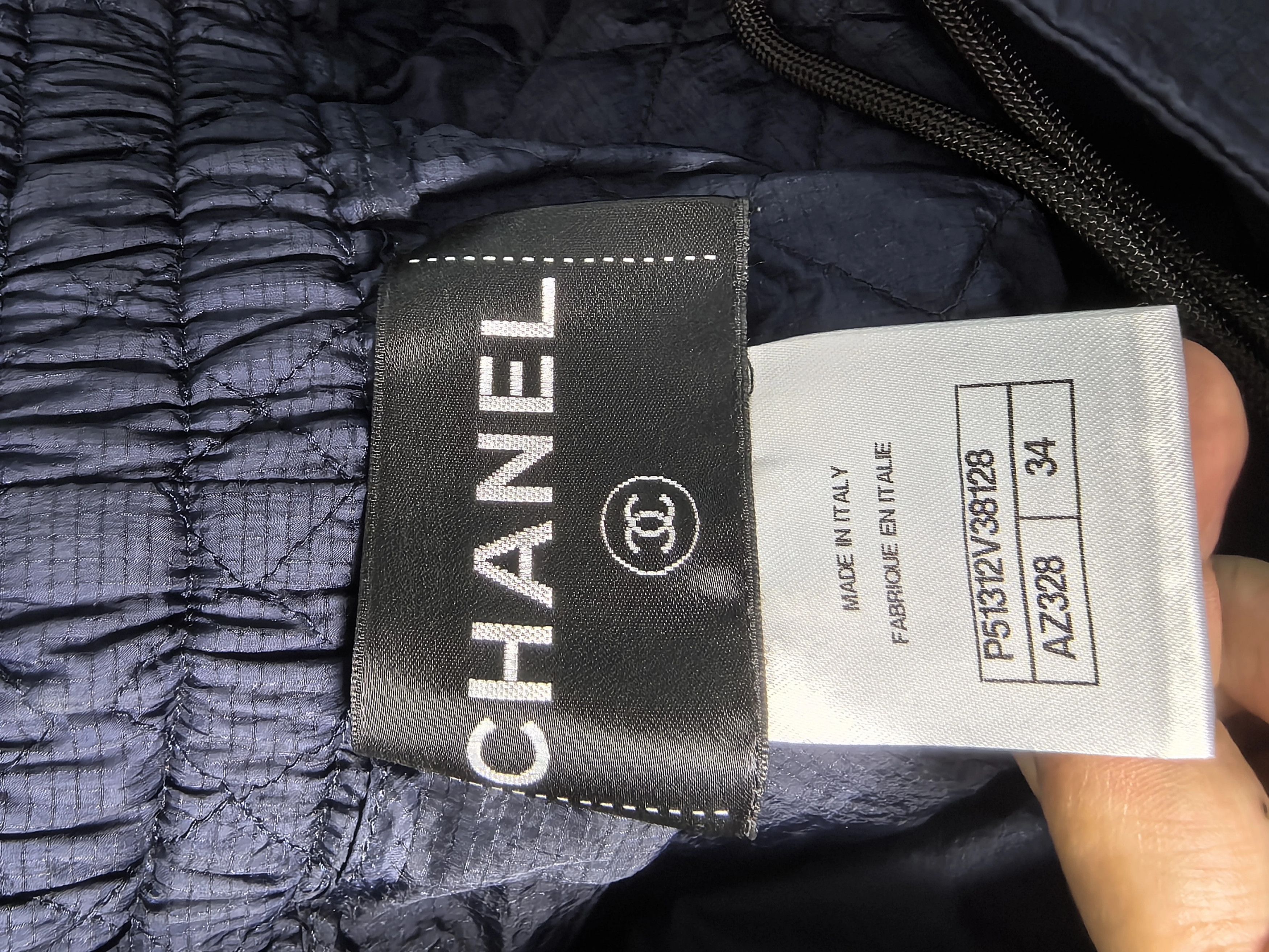 Chanel Chanel 98% New Shorts (Authenticated) Size 25" / US 0 / IT 36 - 3 Thumbnail