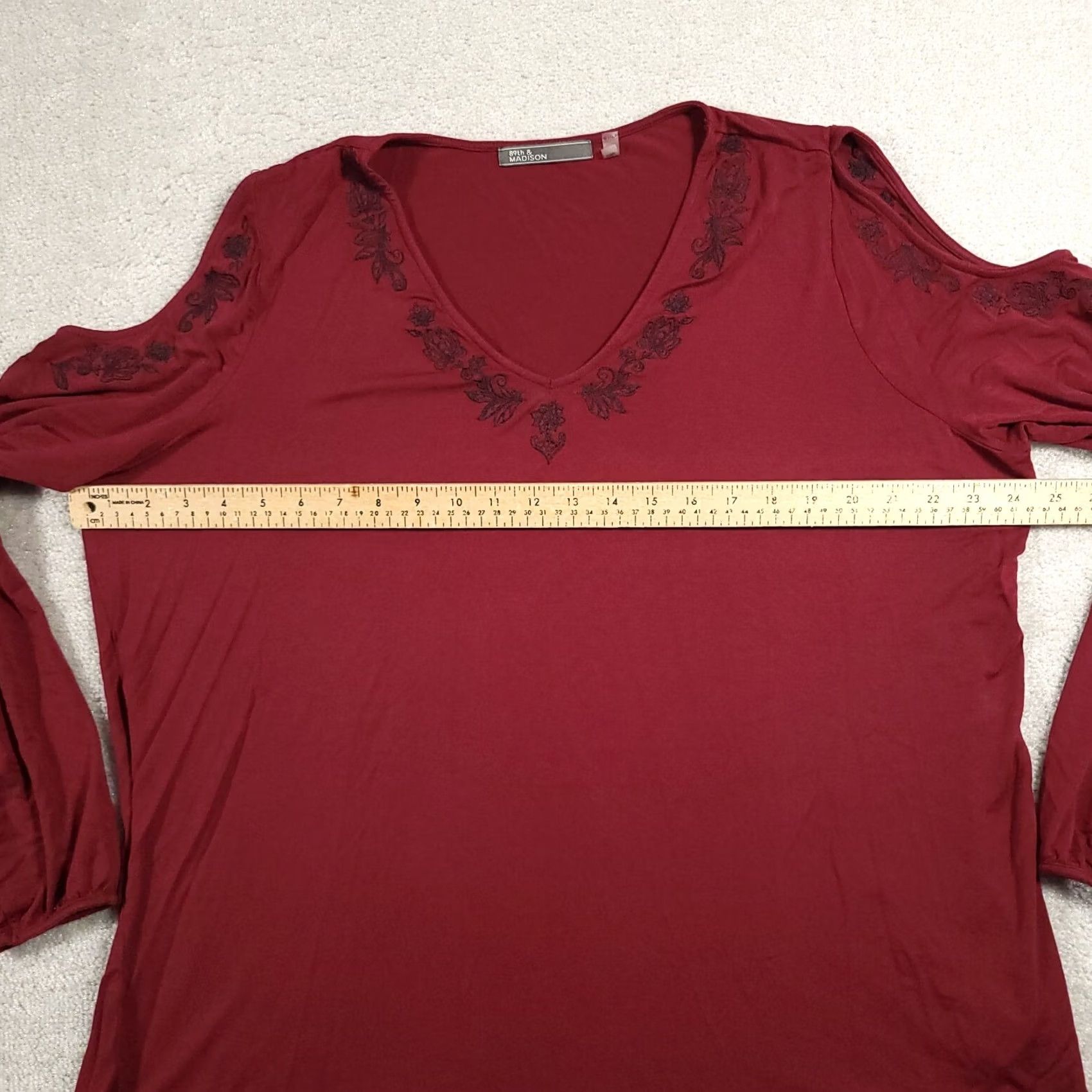 Vintage 89th & Madison Shirt Women's Plus 2X Red Cold Shoulder Long Sleeve Embroidered Size XXL / US 16-18 / IT 52-54 - 6 Thumbnail