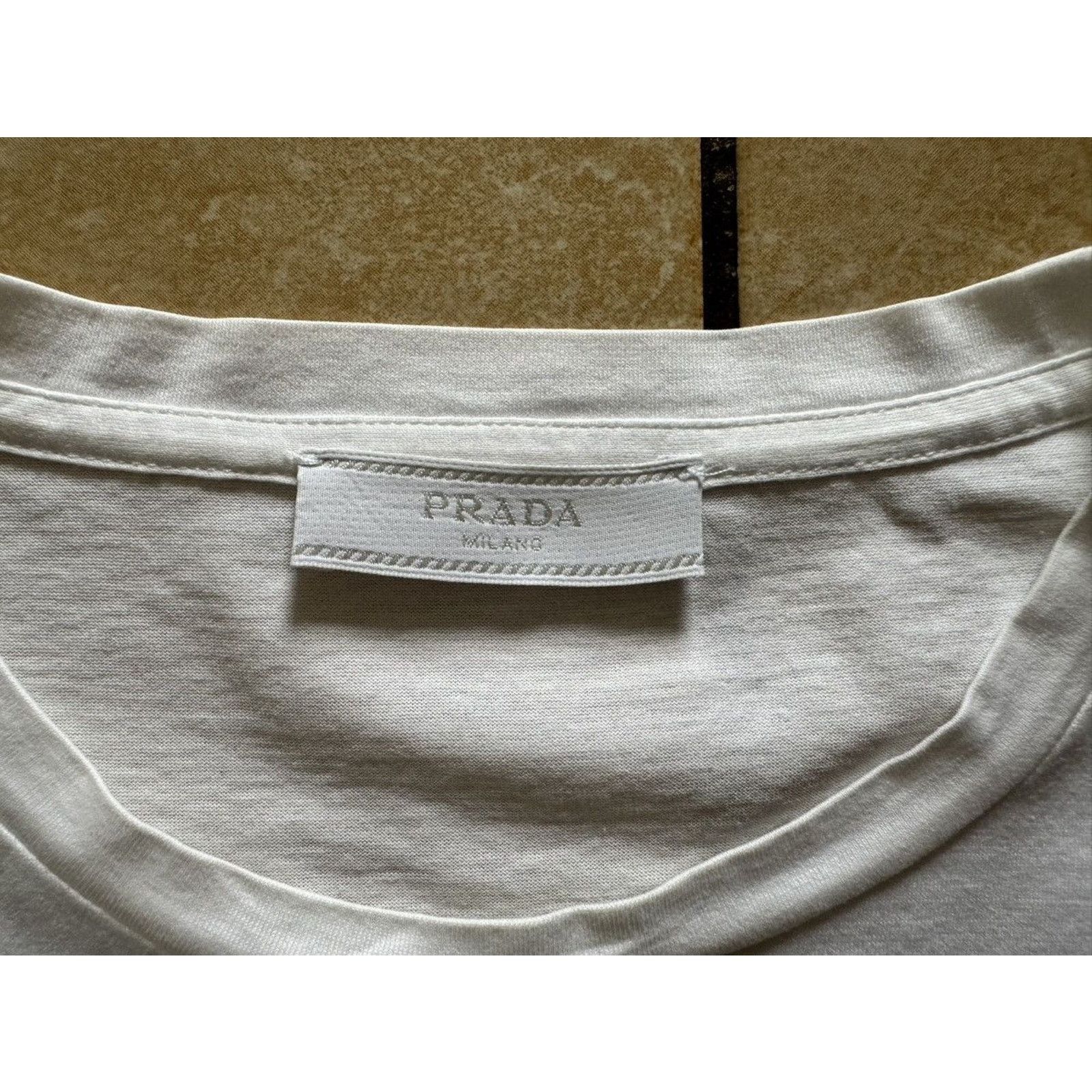 Prada Prada Milano Classic Mini Logo Tee Size US M / EU 48-50 / 2 - 2 Thumbnail