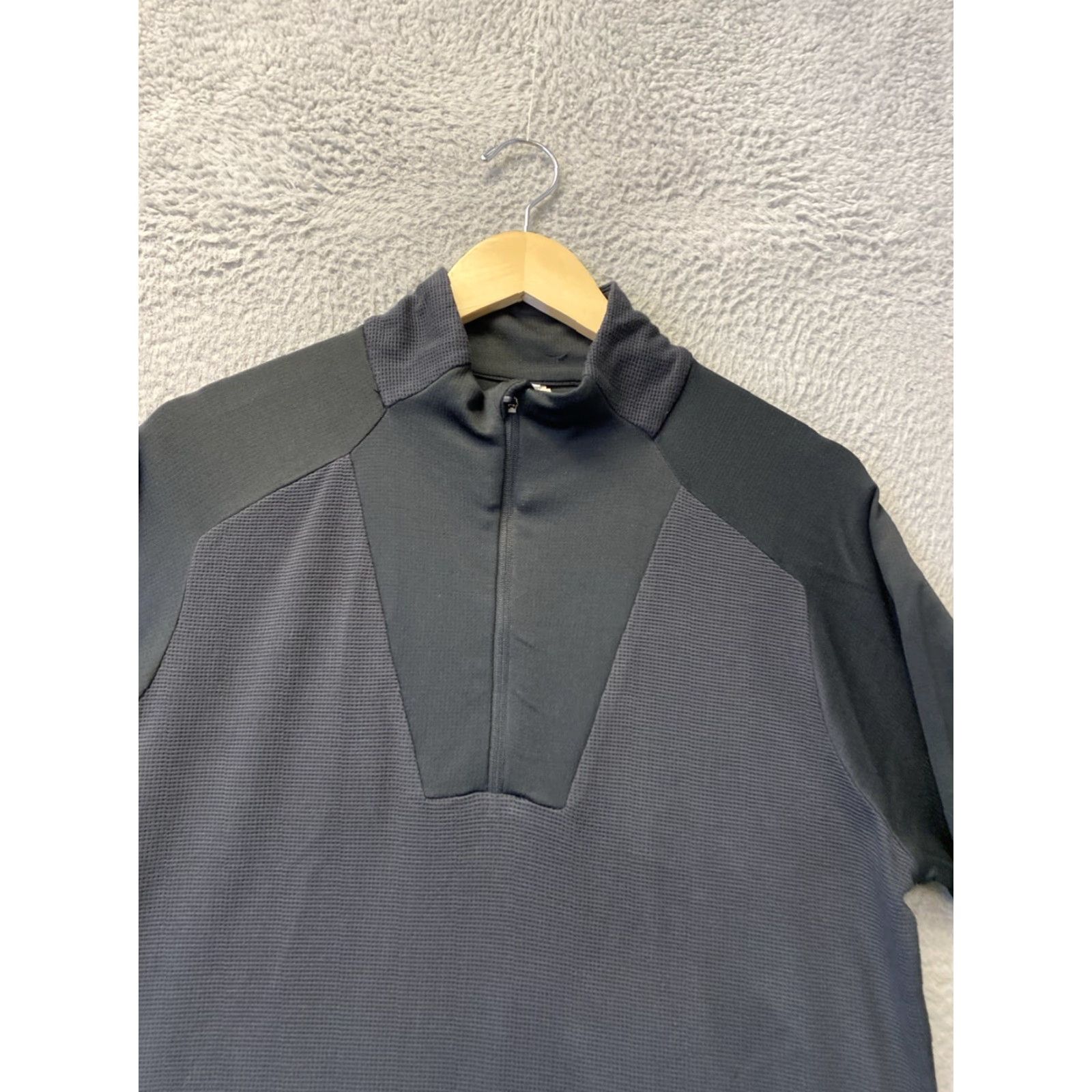 Vintage Sportswear Unbranded Titanium 1/4 Zip Shirt Sz M Black Long Sleeve /140-27 Size M / US 6-8 / IT 42-44 - 2 Thumbnail