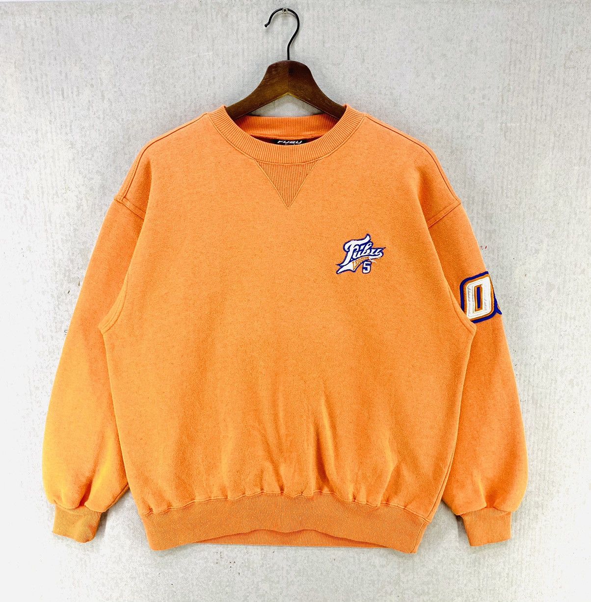Fubu Vintage Fubu League 05 Sweatshirt Big Spellout Crewneck Size US L / EU 52-54 / 3 - 1 Thumbnail