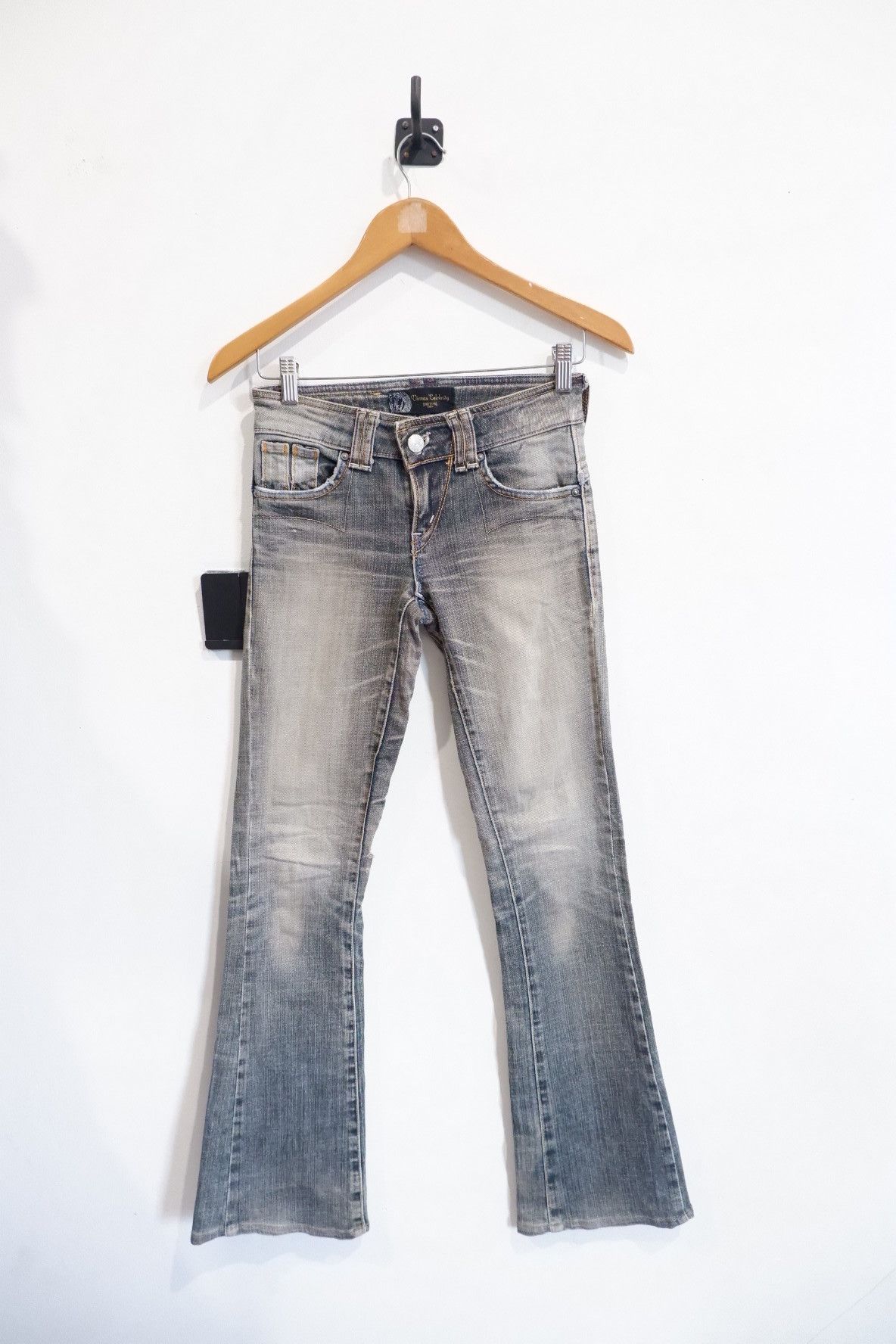 If Six Was Nine Vintage Y2K Vienus Flared Distressed Low Rise Jeans Size US 26 / EU 42 - 1 Thumbnail