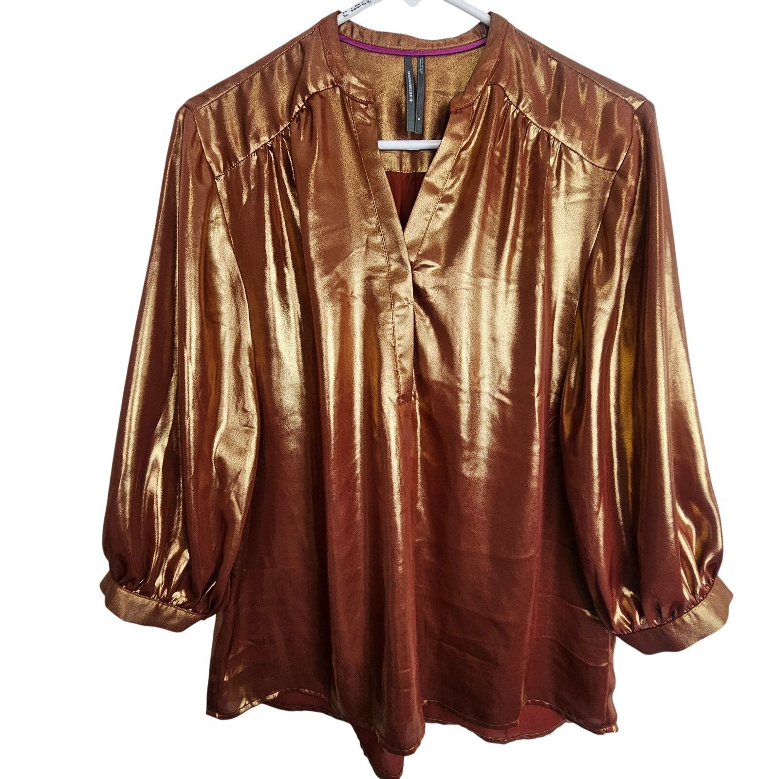Anthropologie Anthropologie Womens Metallic Foil Top Sz S Shiny Going Out Size S / US 4 / IT 40 - 2 Thumbnail