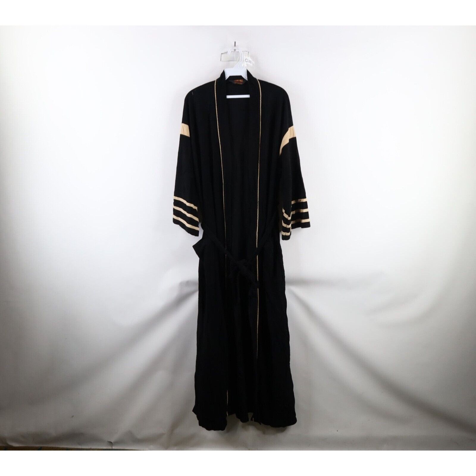 Vintage Vintage 60s 70s Streetwear Striped Velour Belted Robe Size US L / EU 52-54 / 3 - 1 Thumbnail