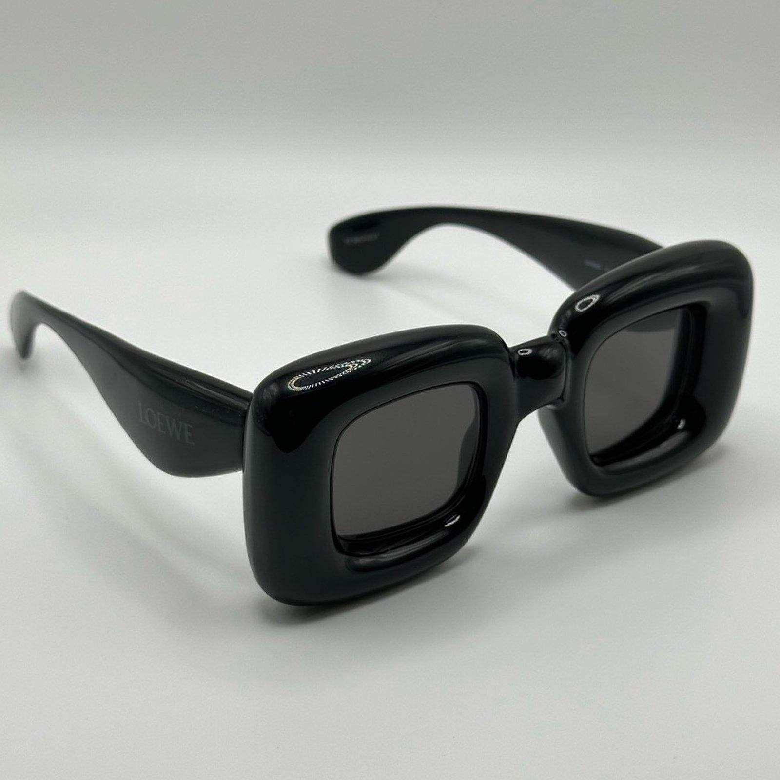 Loewe Loewe Sunglasses FASHION SHOW Inflated Square LW40098I 01A Size ONE SIZE - 6 Thumbnail