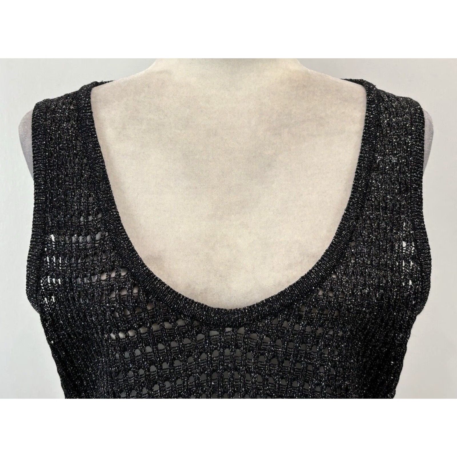 Vintage St. John Sport Metallic Sleeveless Sweater Adult Large Black/Silver Wool Blend Size L / US 10 / IT 46 - 5 Thumbnail
