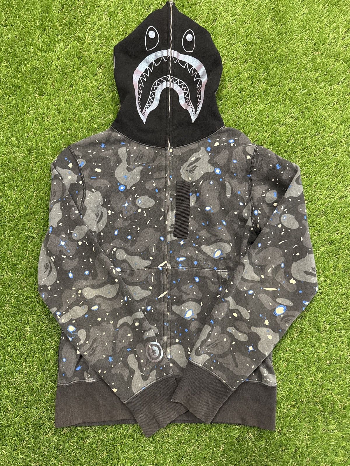 Bape BAPE SPACE CAMO SHARK FULL ZIP HOODIE Size US S / EU 44-46 / 1 - 1 Thumbnail