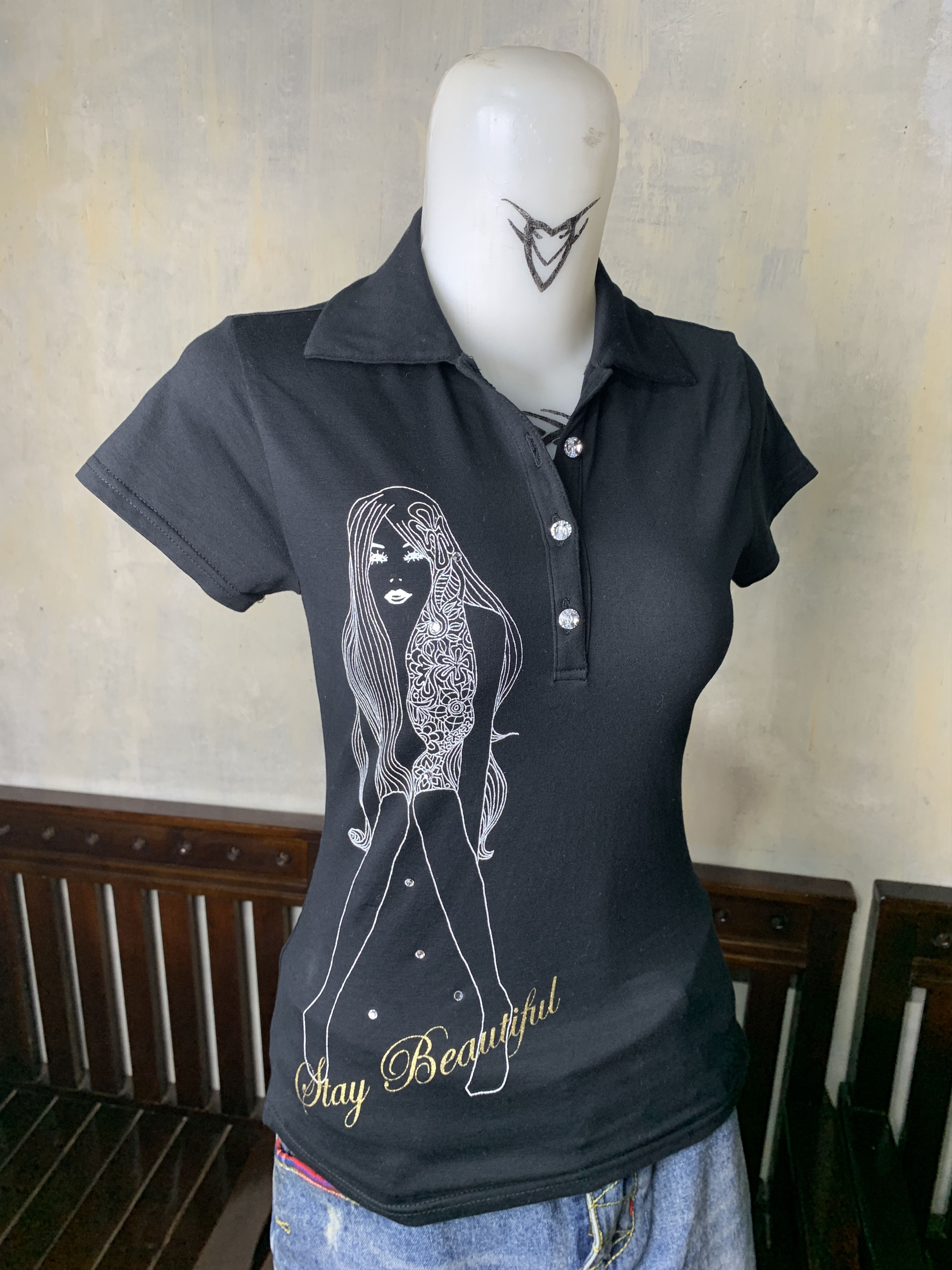 Japanese Brand y2k A Primary Japan Black Girl Printed Fitted Polo (S) Size S / US 4 / IT 40 - 2 Thumbnail