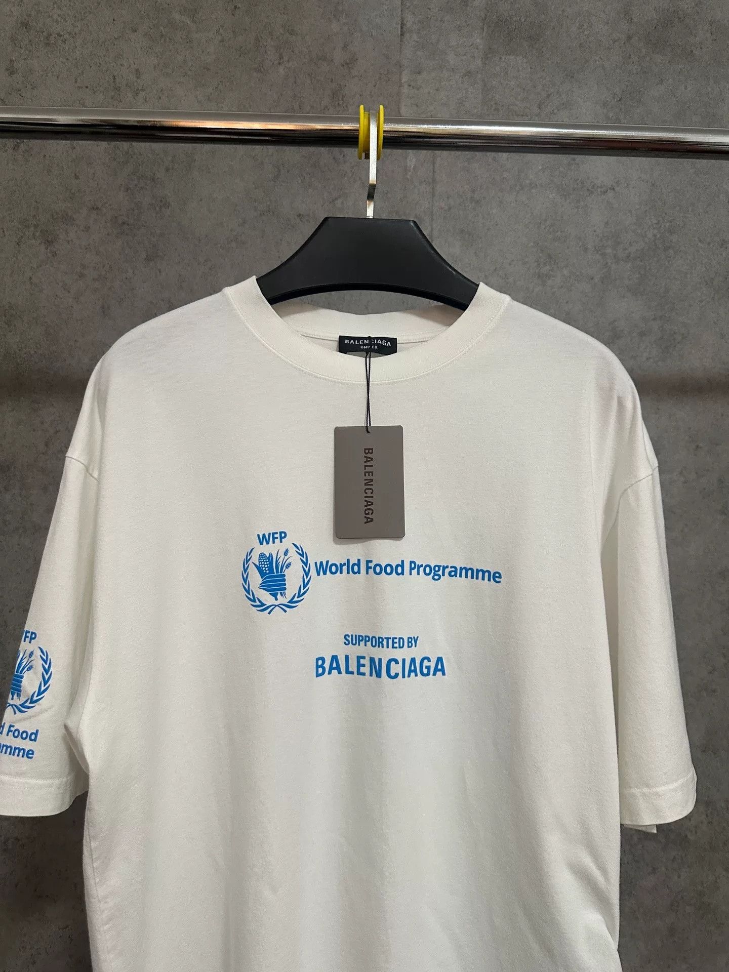 Balenciaga Balenciaga WFP Collaboration Logo Print T-Shirt Size US M / EU 48-50 / 2 - 2 Thumbnail