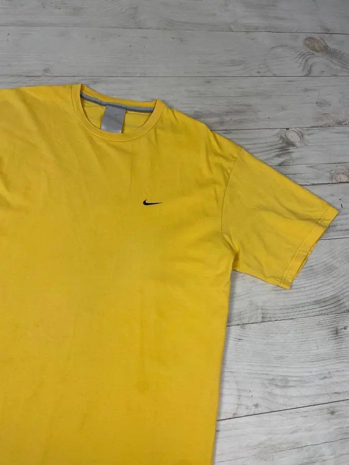 Nike Vintage Nike T-Shirt Swoosh 00s Y2K Size US XXL / EU 58 / 5 - 2 Thumbnail