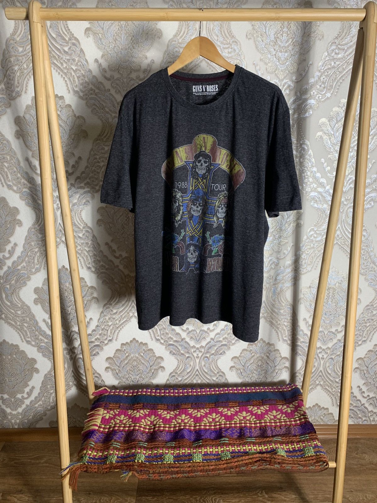 Band Tees VINTAGE GUNS N ROSES WORLD TOUR ROCK T-SHIRT METAL Y2K 90s Size US XXL / EU 58 / 5 - 1 Thumbnail