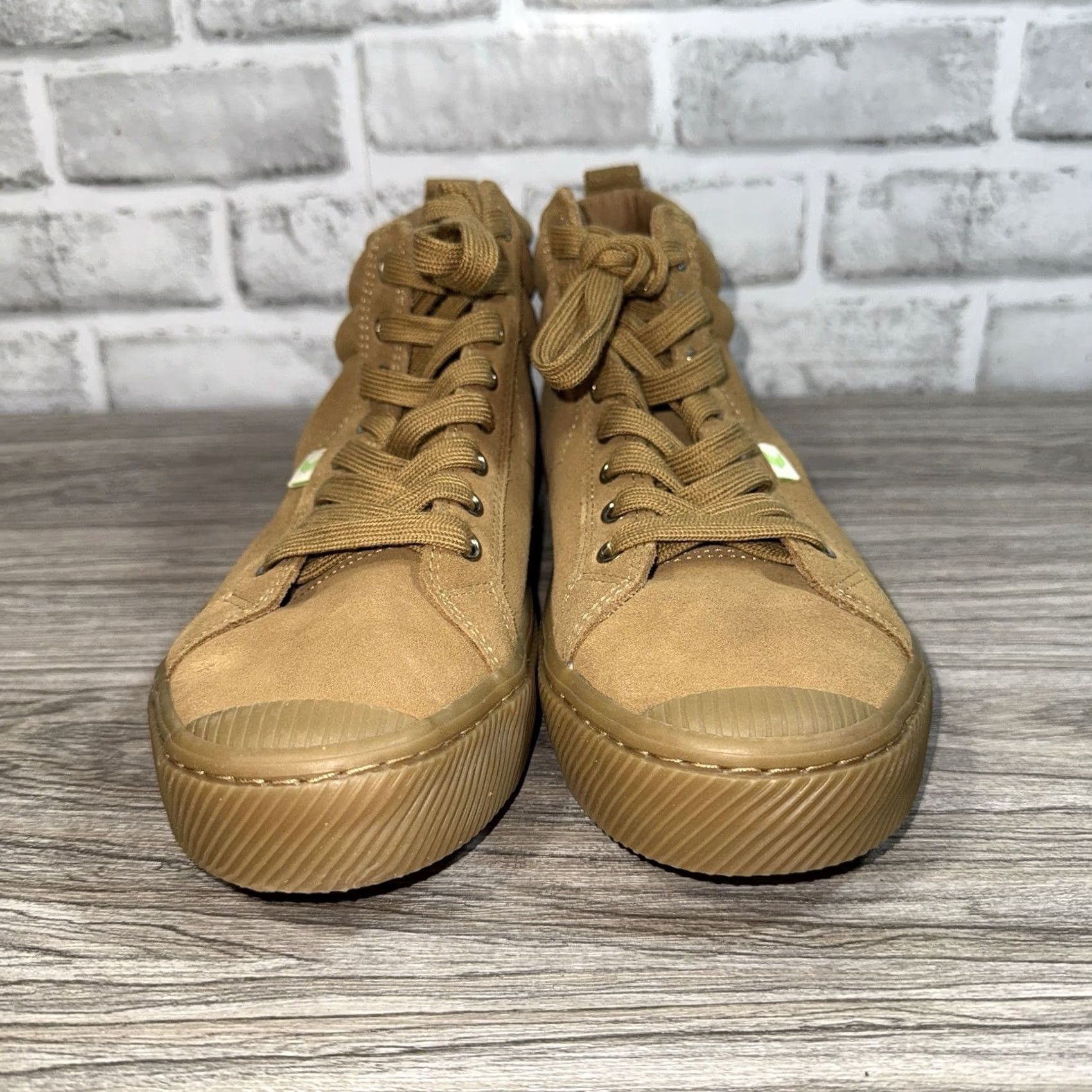 Vintage Cariuma All Camel Suede Unisex OCA Sneaker High Top Men’s 8.5 Women’s 10 EU 41 Size M / US 6-8 / IT 42-44 - 4 Thumbnail