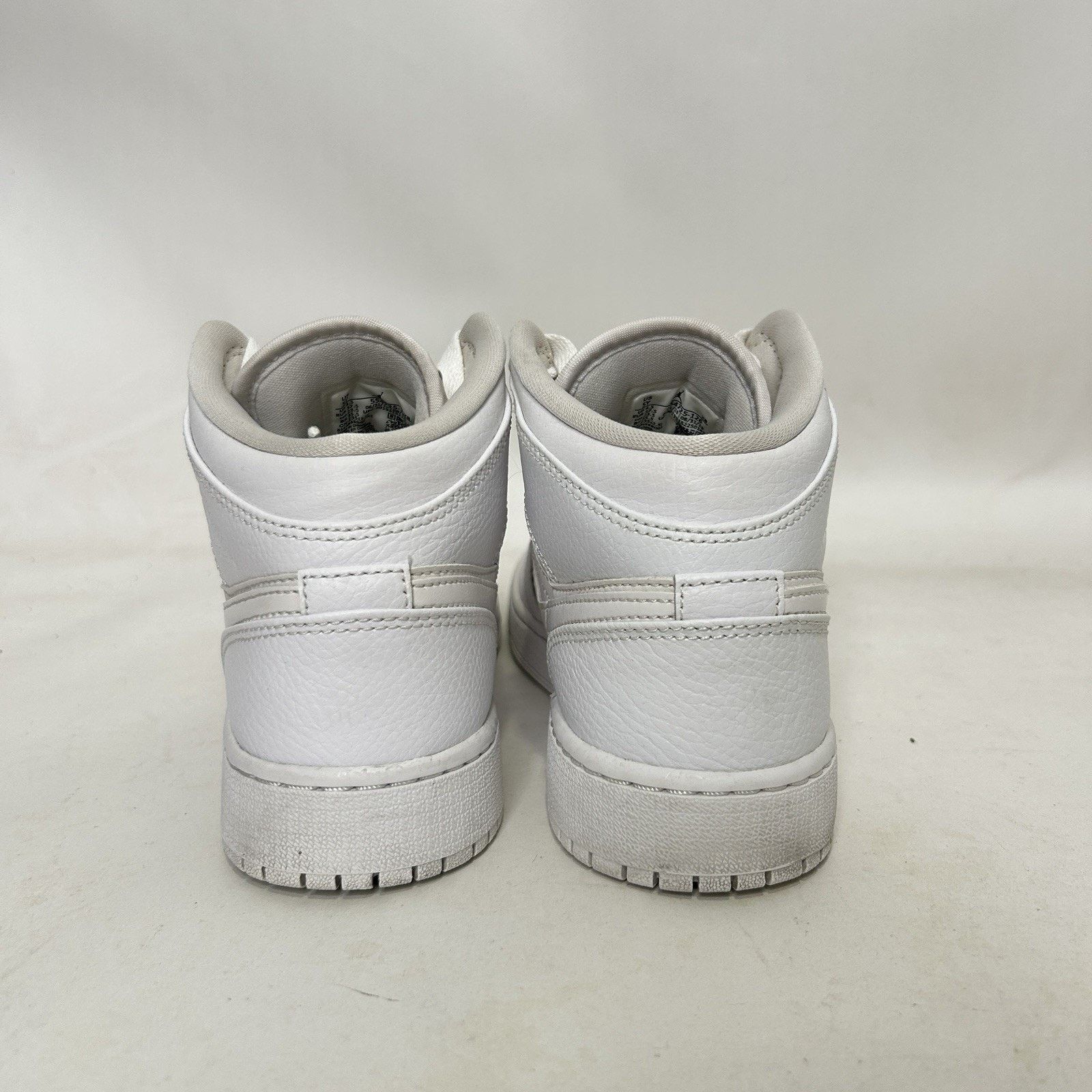 Jordan Brand Nike Air Jordan 1 Mid GS “Triple White” Size US 6.5 / IT 36.5 - 4 Thumbnail