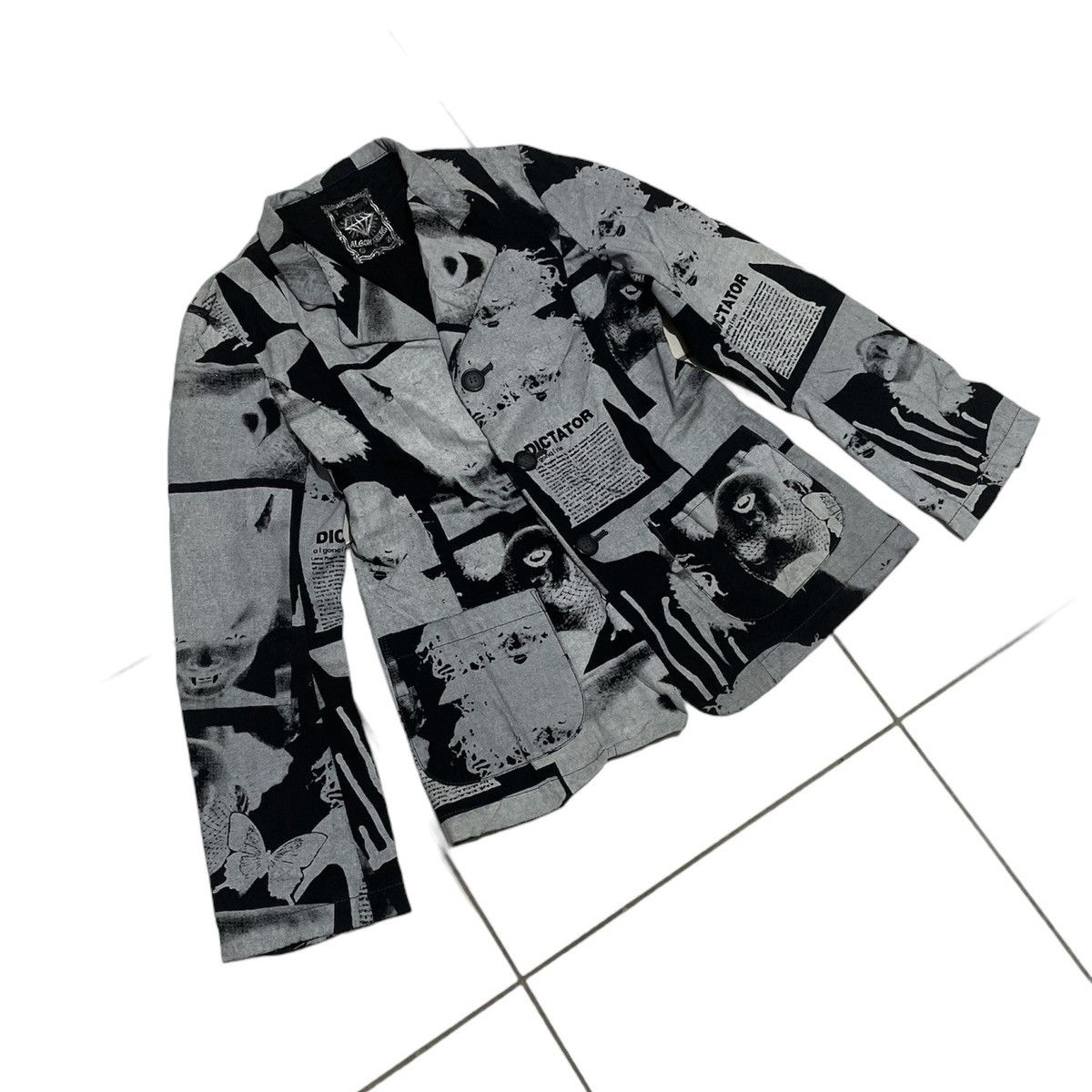 Hysteric Glamour × Japanese Brand × Jean Paul Gaultier Algonquins Dictator Allover Print Blazer Jacket Size US M / EU 48-50 / 2 - 3 Thumbnail