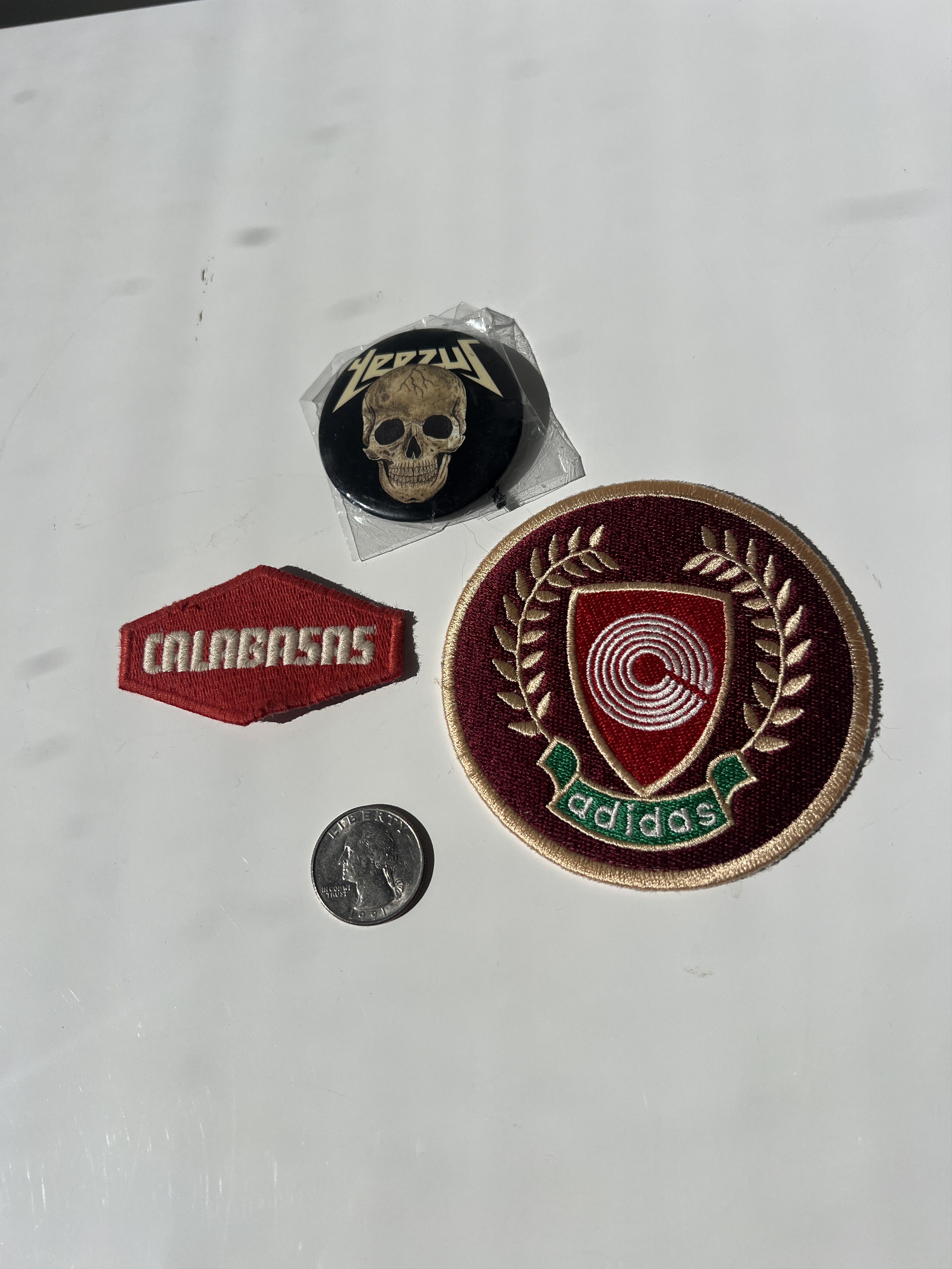 Kanye West × Yeezy YEEZY CALABASAS + YEEZUS UNRELEASED PATCH/BUTTON LOT Size ONE SIZE - 1 Thumbnail