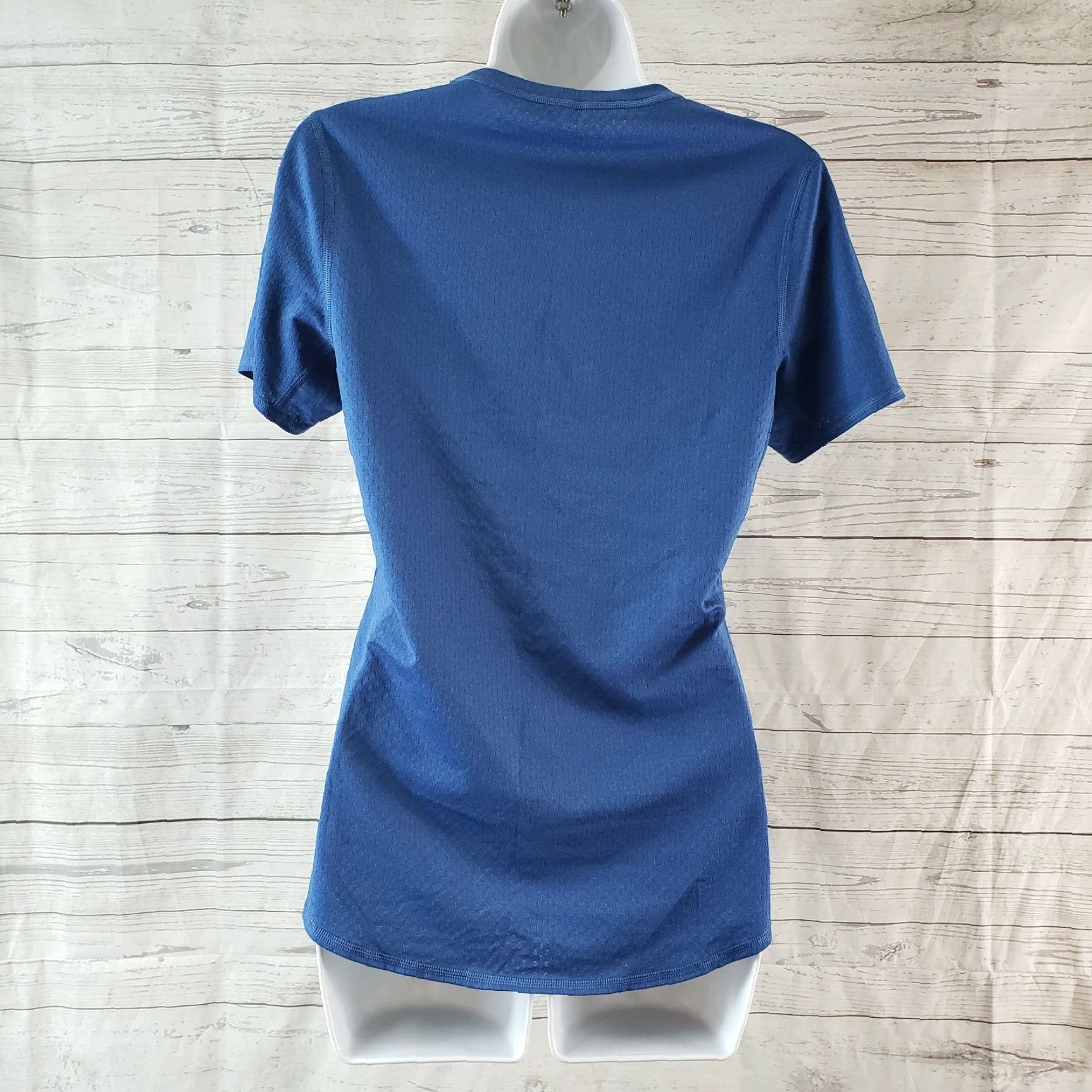 Vintage REI Co-Op Womens Tee Small Solid Blue Short Sleeve Pullover T-Shirt Activewear Womens 90s? (no, can't add decade unless in original) Size 28" / US 6 / IT 42 - 3 Thumbnail