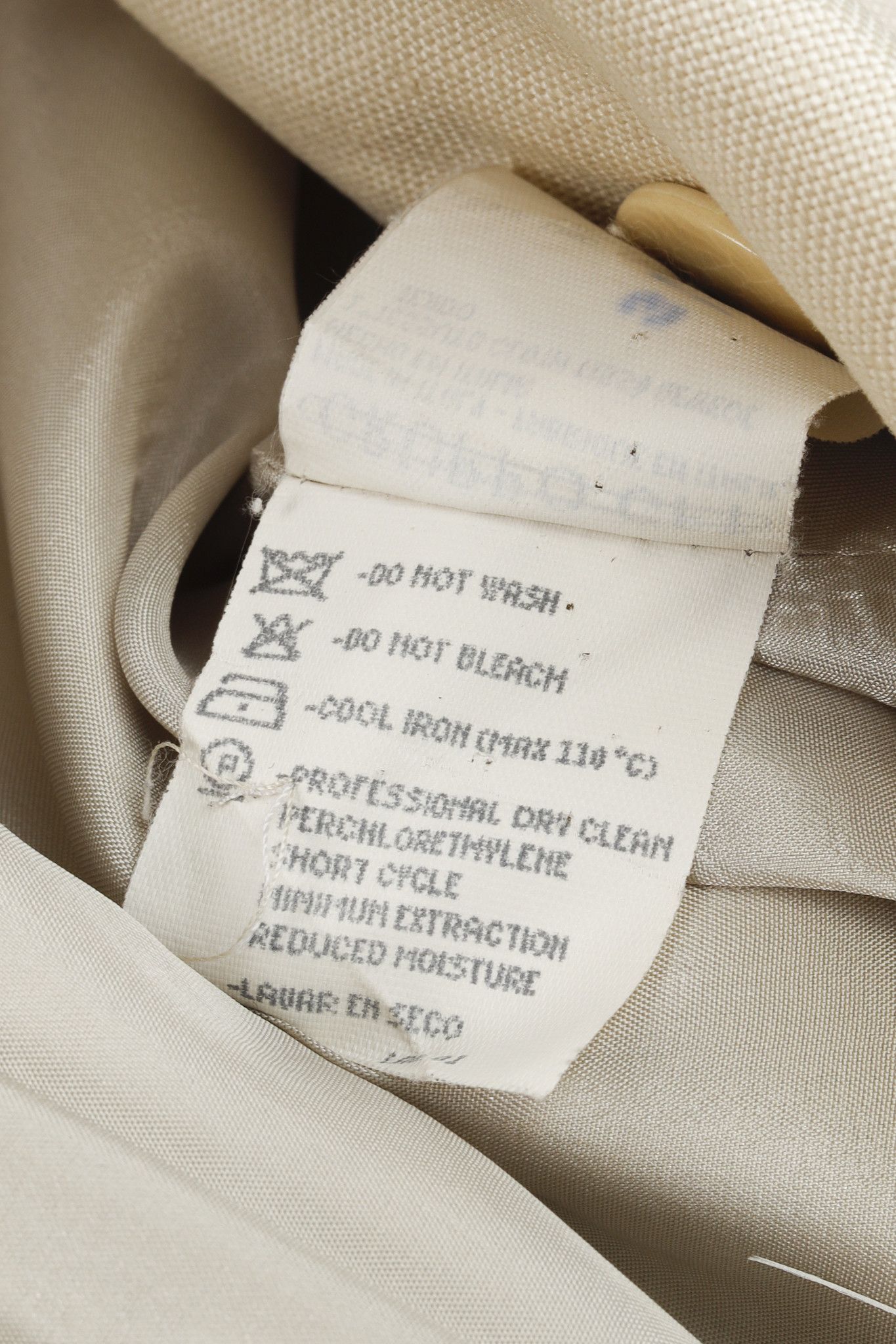 Armani Collezioni Armani Collezioni Vintage Tan Linen Double Breasted Blazer Size M / US 6-8 / IT 42-44 - 11 Thumbnail