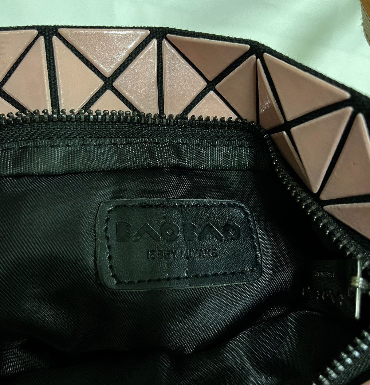 Issey Miyake BAO BAO ISSEY MIYAKE PINK GEOMETRIC JAPANESE BRAND SLING BAG Size ONE SIZE - 4 Thumbnail
