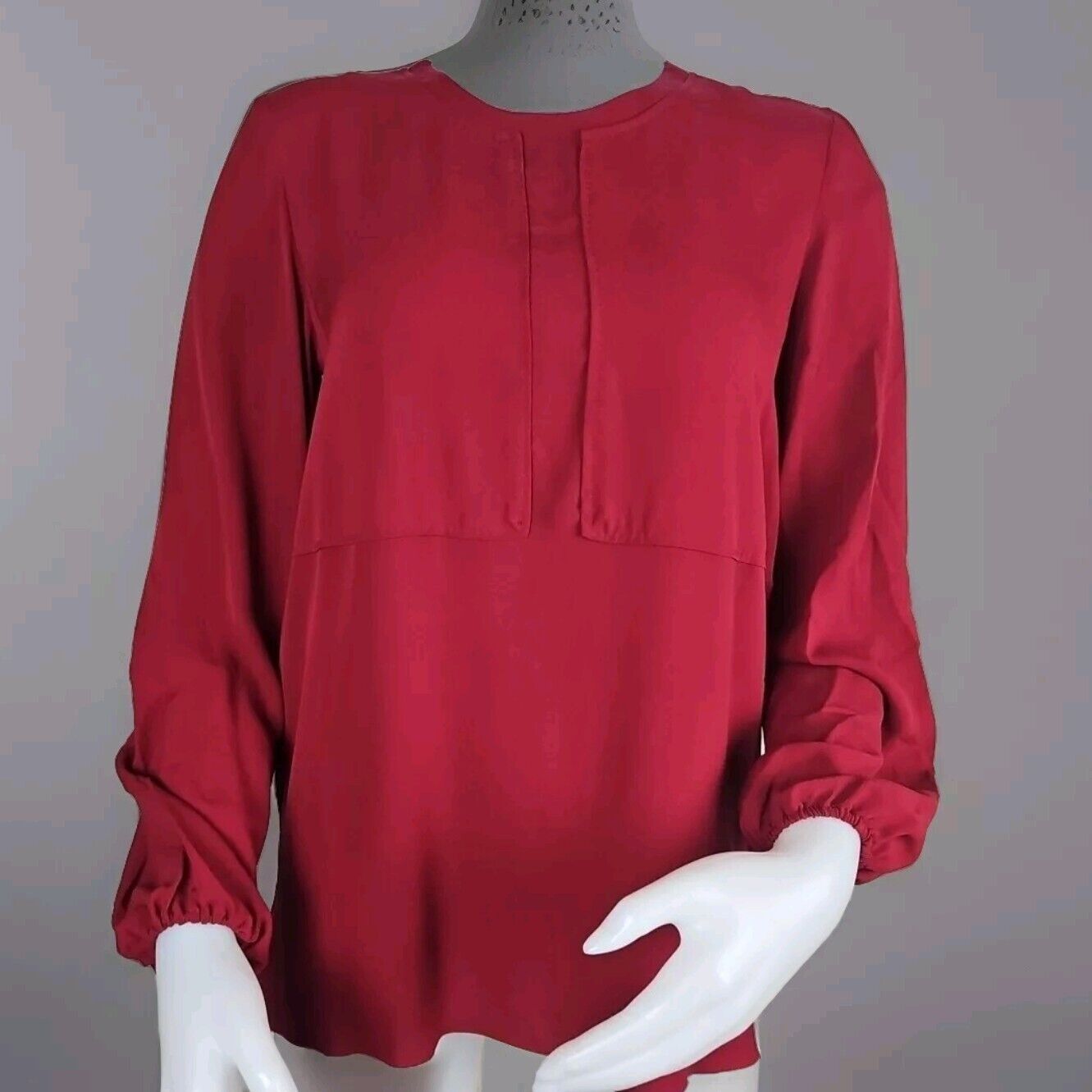 Longchamp Longchamp Silk Top Womens Size 36 Burgundy Long Sleeve Round Size XS / US 0-2 / IT 36-38 - 1 Thumbnail