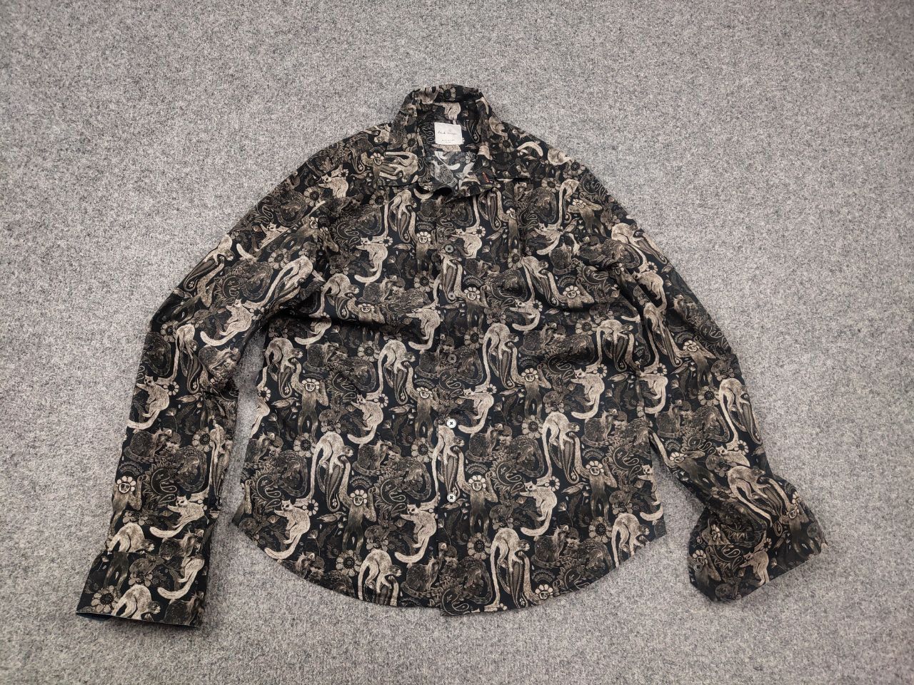 Paul Smith Paul Smith Mainline Monkey pattern Button long sleeve Shirt Size US S / EU 44-46 / 1 - 3 Thumbnail