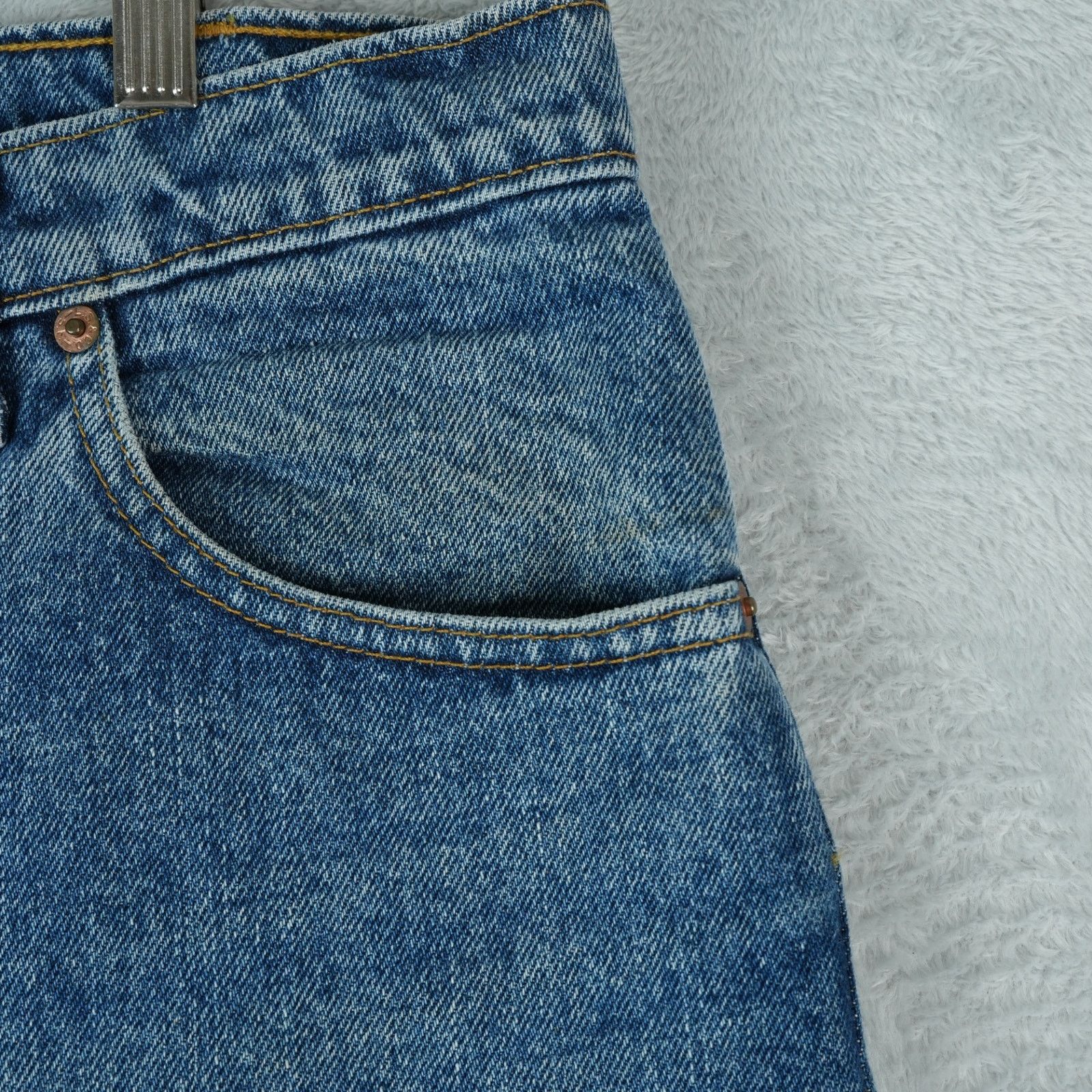 Levi's Vintage 1994 Levis 550 Jeans 36x32 Relaxed Fit Tapered Leg Size US 36 / EU 52 - 4 Thumbnail