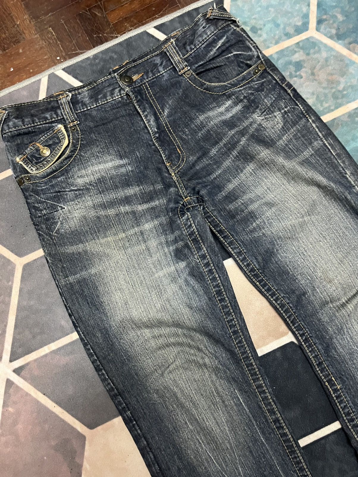 Tornado Mart 💥Japanese Brand BACK RUSH Mini Flare Jeans Size US 33 - 12 Thumbnail